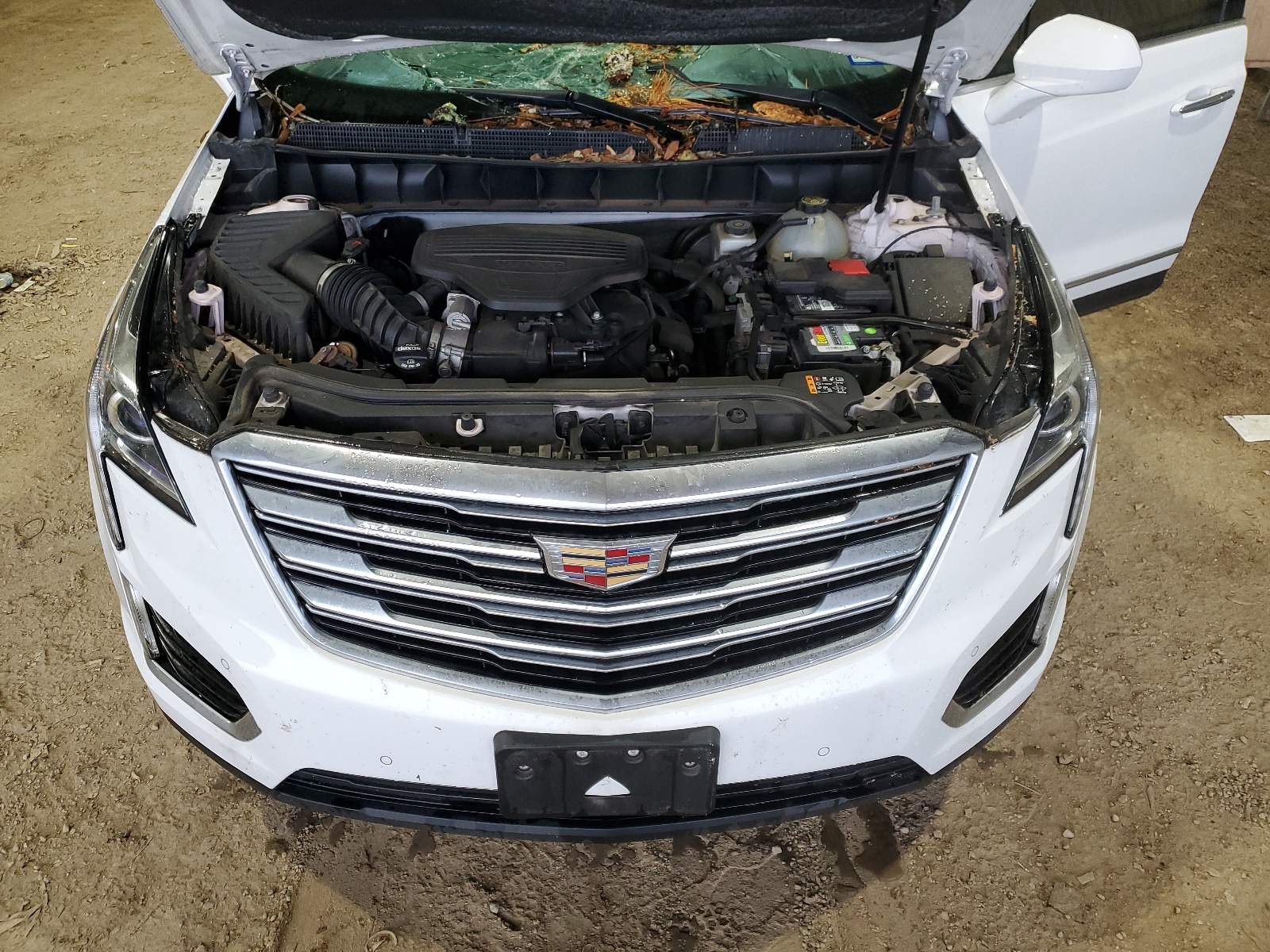 1GYKNCRS3JZ220000 2018 Cadillac Xt5 Luxury