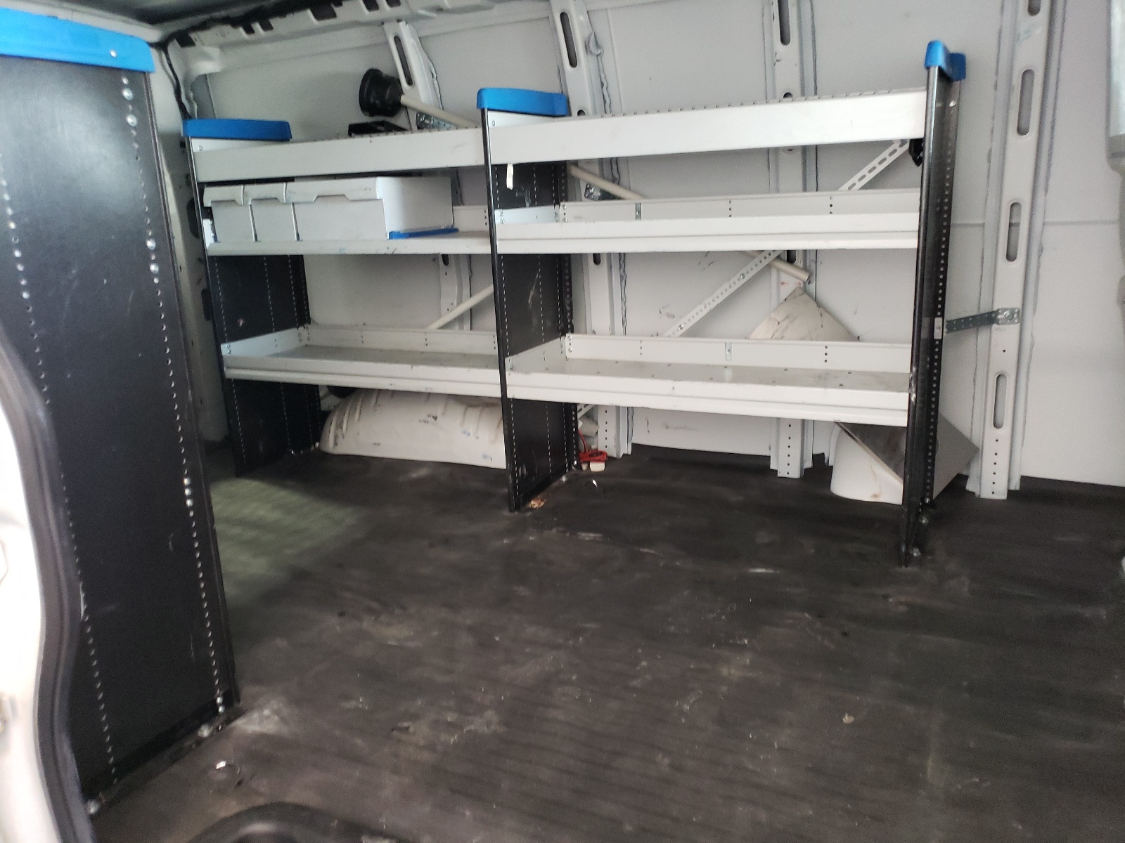 1GCWGAFP7K1198007 2019 Chevrolet Express G2500