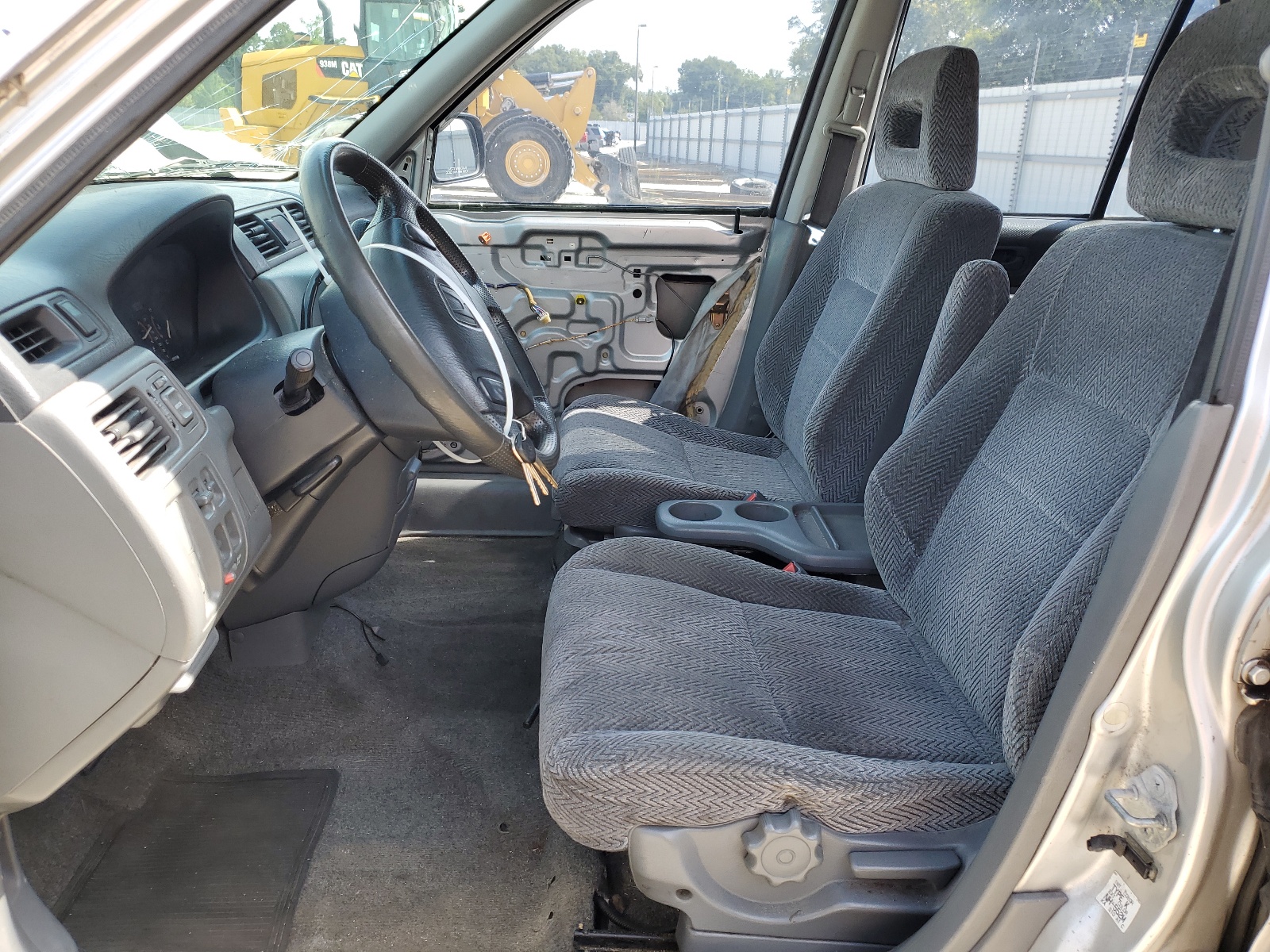 JHLRD1847VC043882 1997 Honda Cr-V Lx