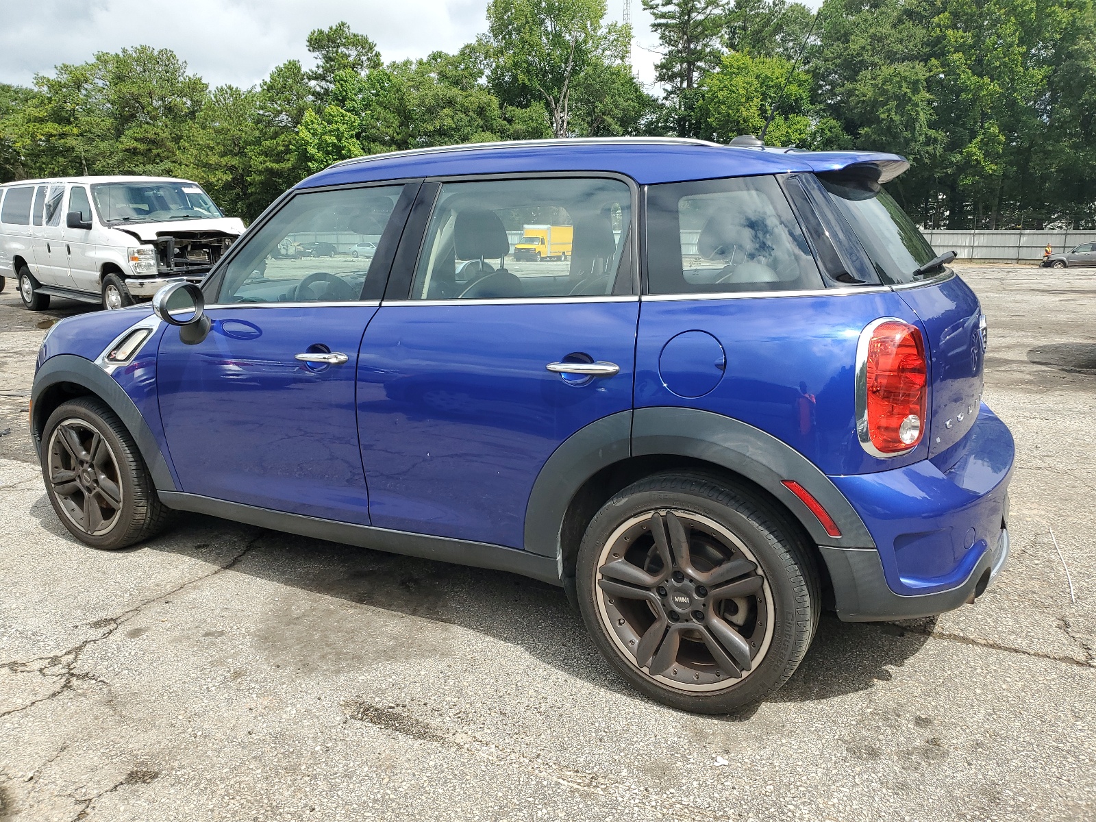 2016 Mini Cooper S Countryman vin: WMWZC3C51GWT09245