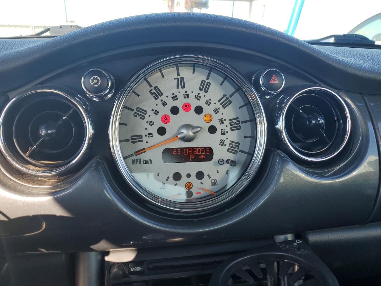 2005 Mini Cooper S VIN: WMWRE33455TG95607 Lot: 62838824