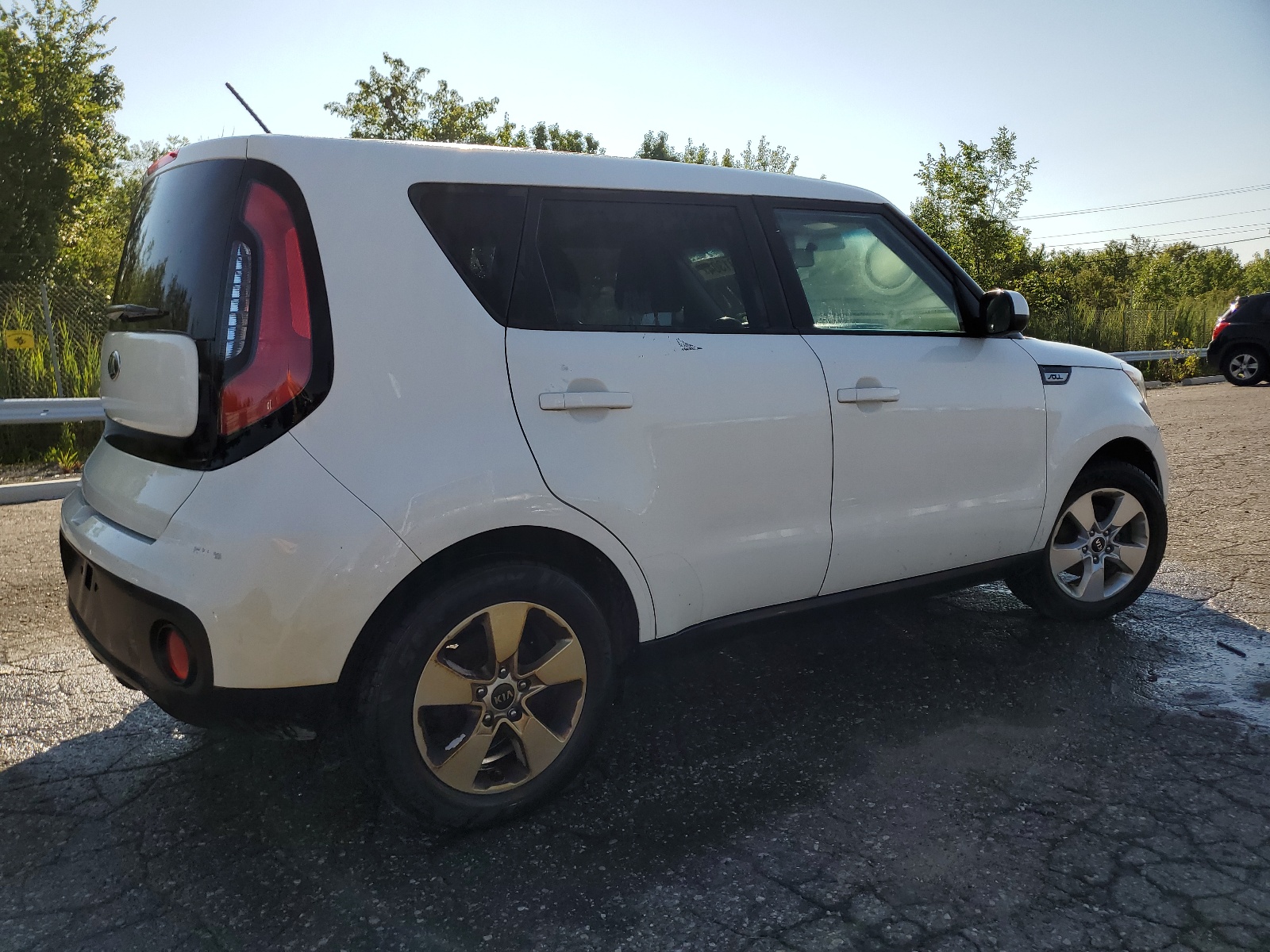 2018 Kia Soul vin: KNDJN2A24J7615516