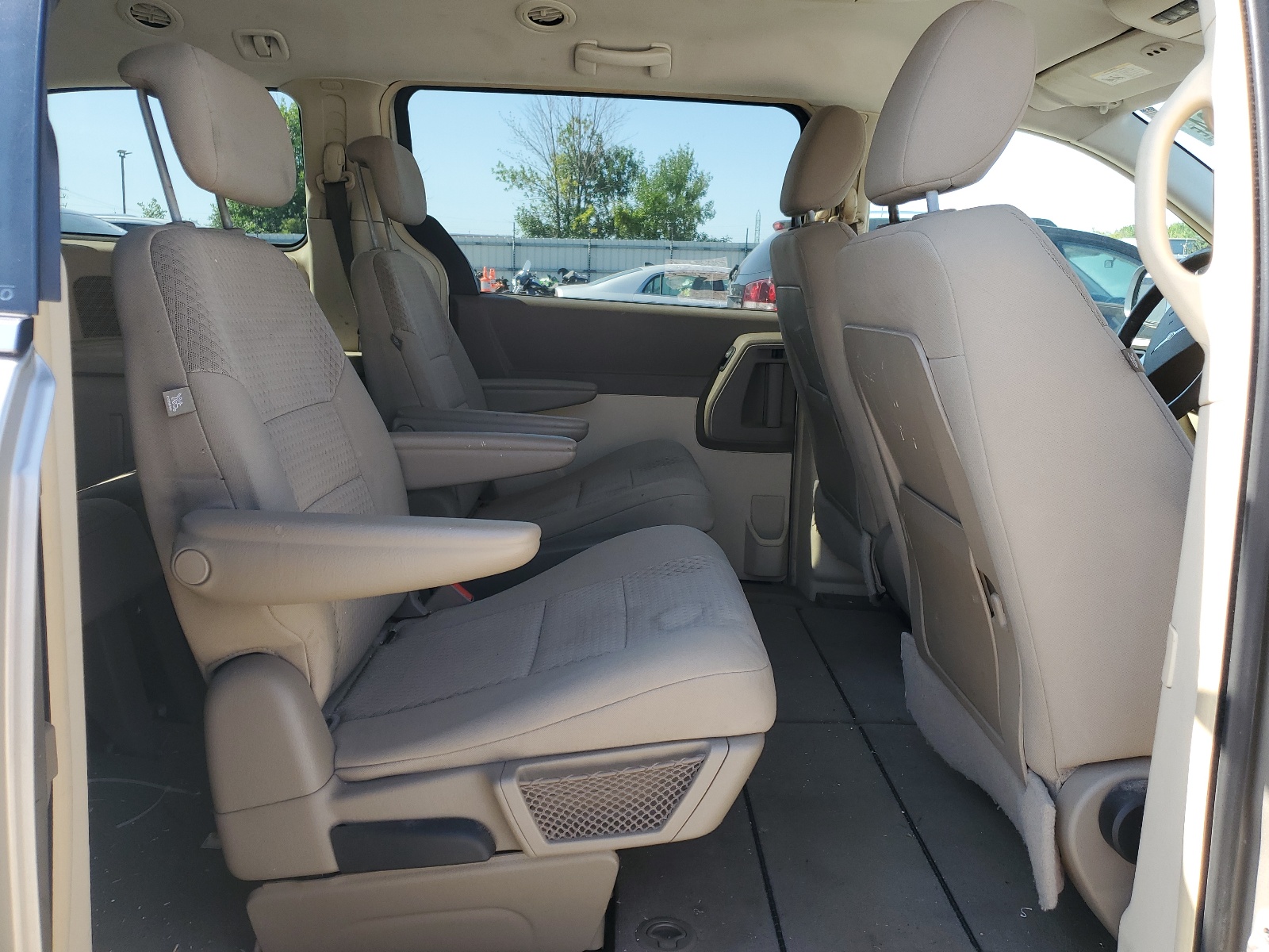 2A8HR54P08R653175 2008 Chrysler Town & Country Touring