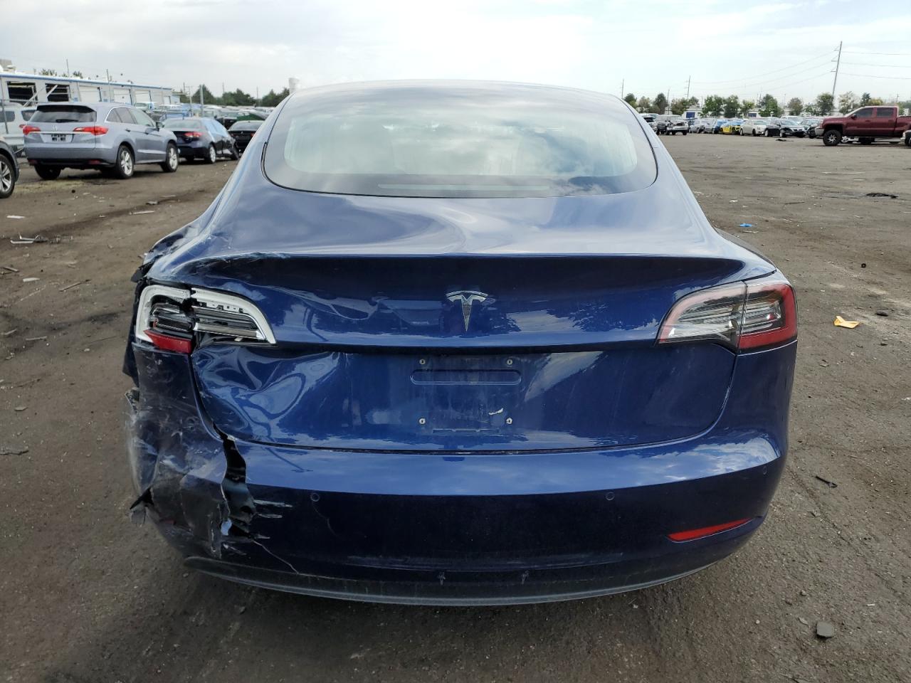 5YJ3E1EA1JF037339 2018 Tesla Model 3