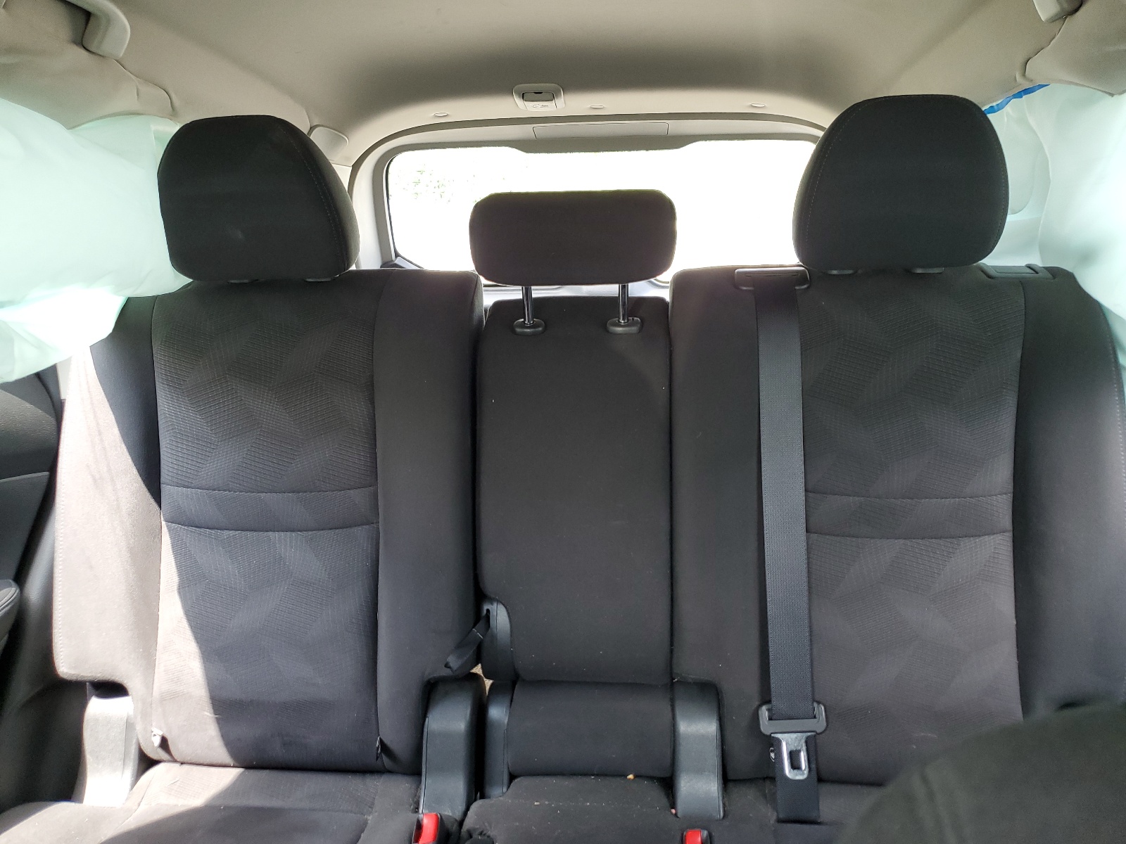 KNMAT2MV6FP523570 2015 Nissan Rogue S