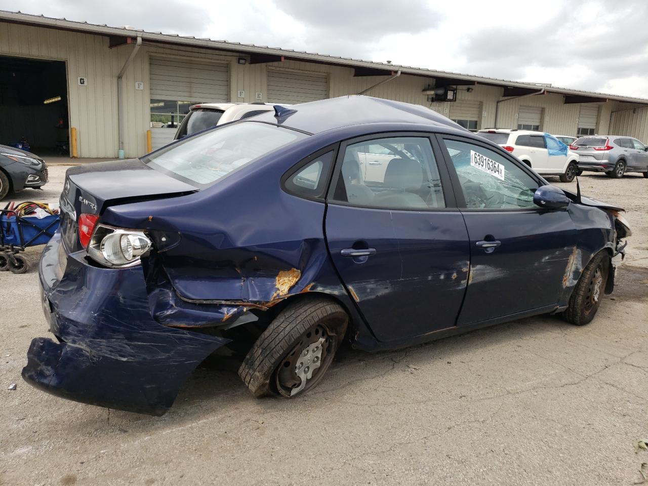 2010 Hyundai Elantra - Image 3