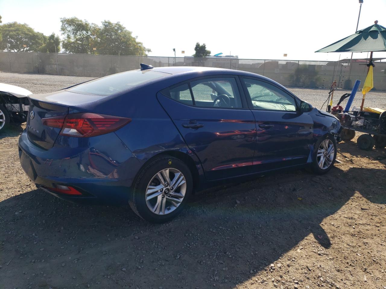 VIN 5NPD84LF0LH570220 2020 HYUNDAI ELANTRA no.3