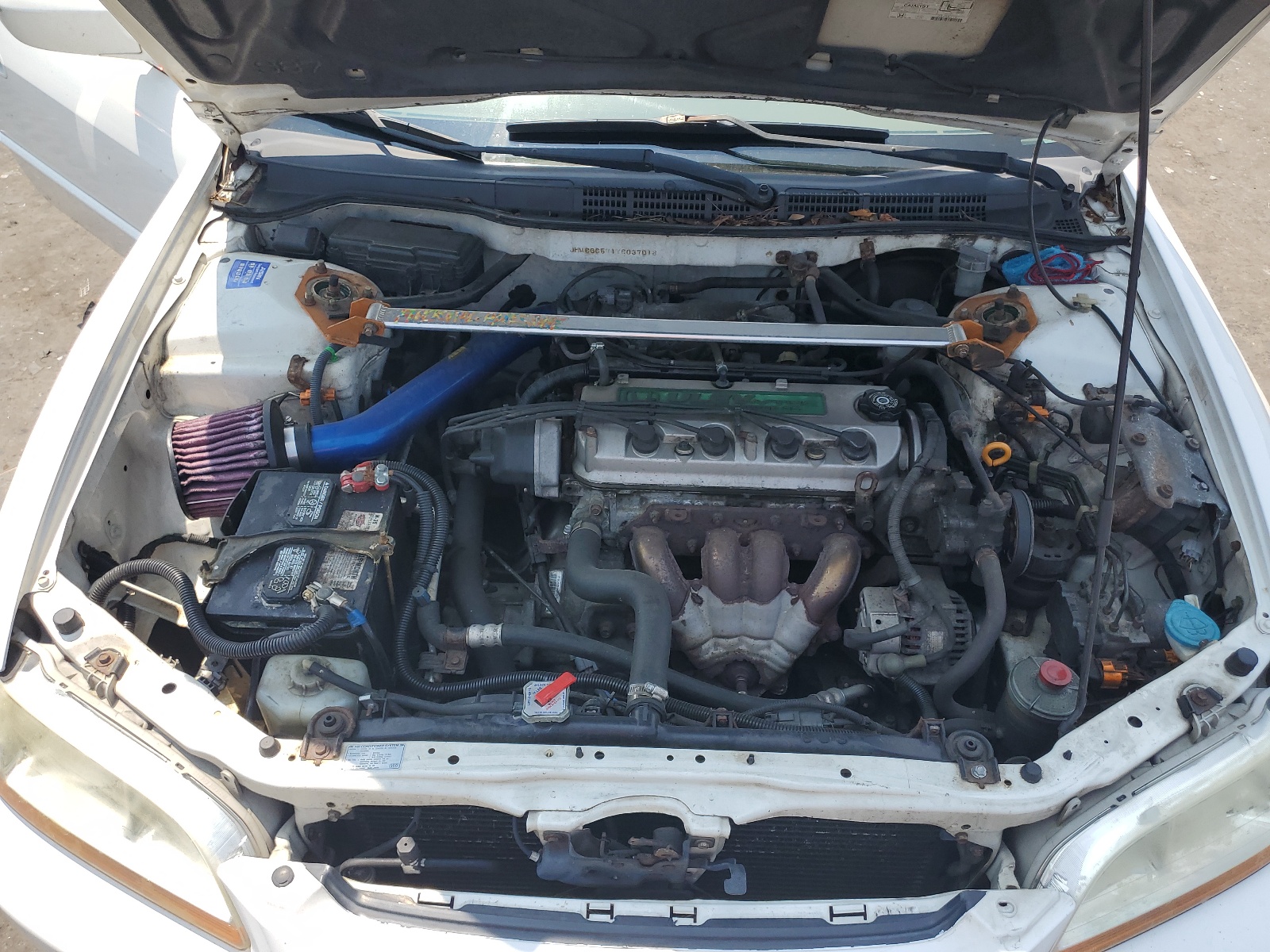 JHMCG6571YC037018 2000 Honda Accord Ex