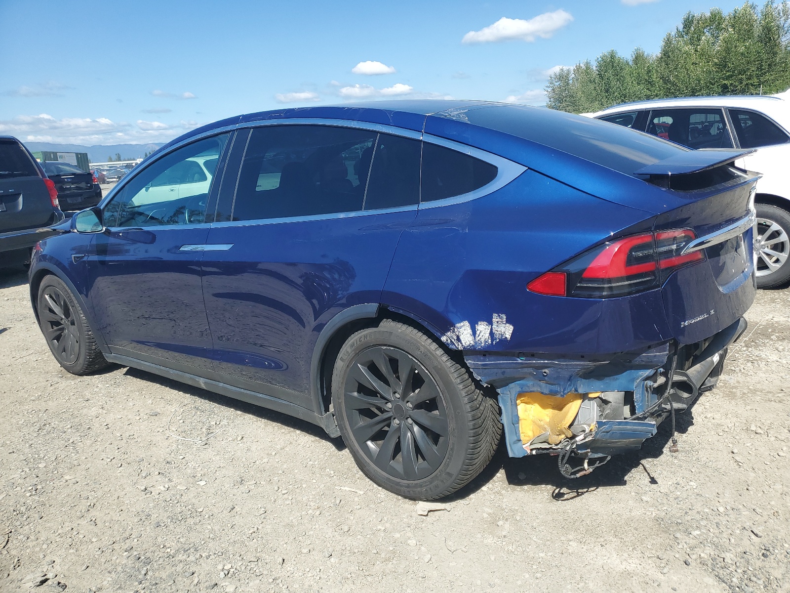 5YJXCDE21HF038163 2017 Tesla Model X