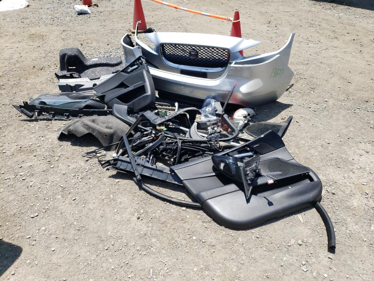 2017 Jaguar Xe Premium VIN: SAJAD4BG8HA964833 Lot: 63874924