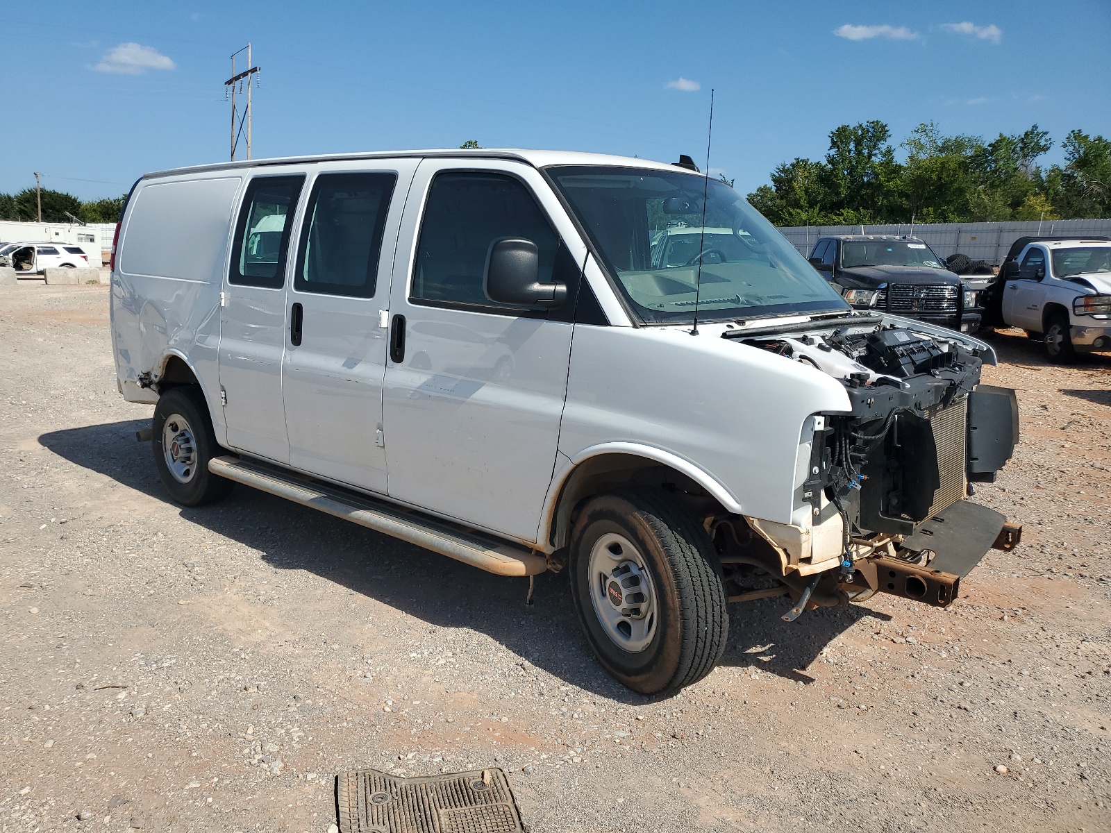 2022 GMC Savana G2500 vin: 1GTW7AFP0N1234382