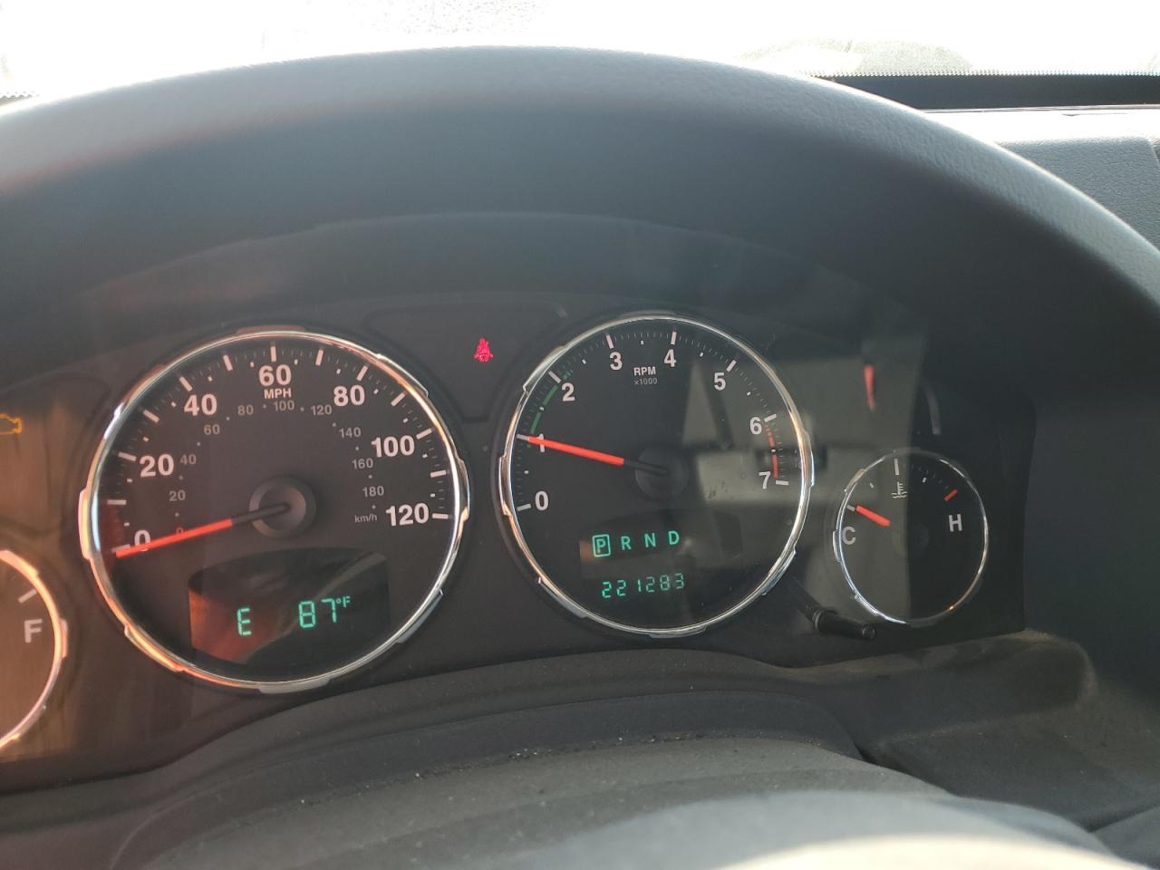 1C4PJMAK3CW157333 2012 Jeep Liberty Sport