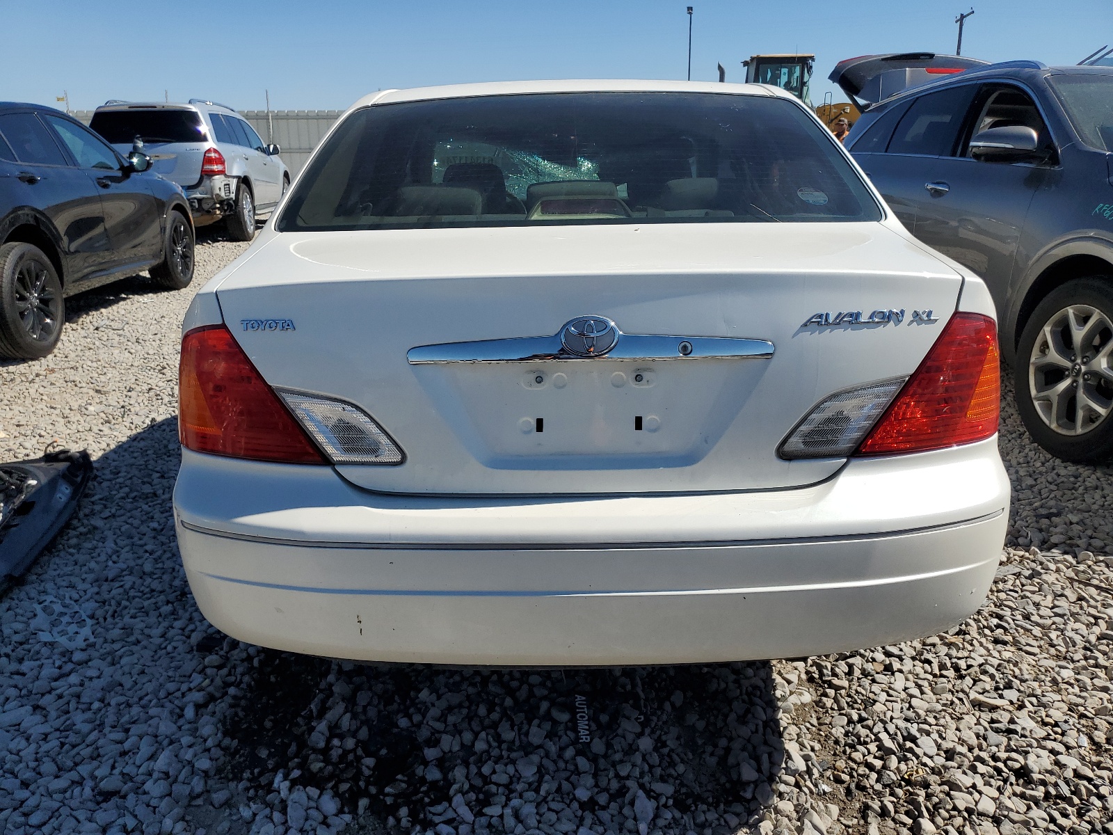 4T1BF28B01U135123 2001 Toyota Avalon Xl
