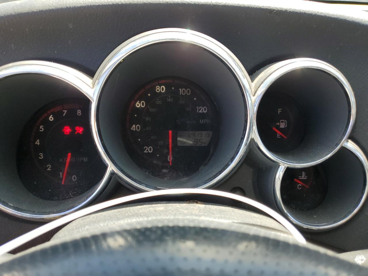 2005 Toyota Corolla Matrix Xr VIN: 2T1KR32E75C370433 Lot: 65282064