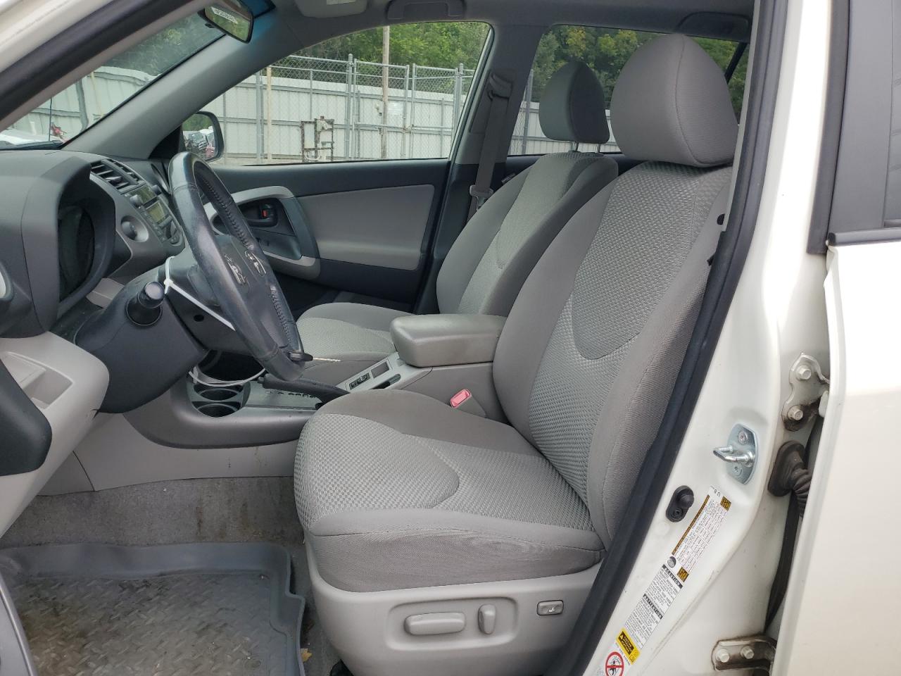 2008 Toyota Rav4 Limited VIN: JTMBD31V285180413 Lot: 64451264