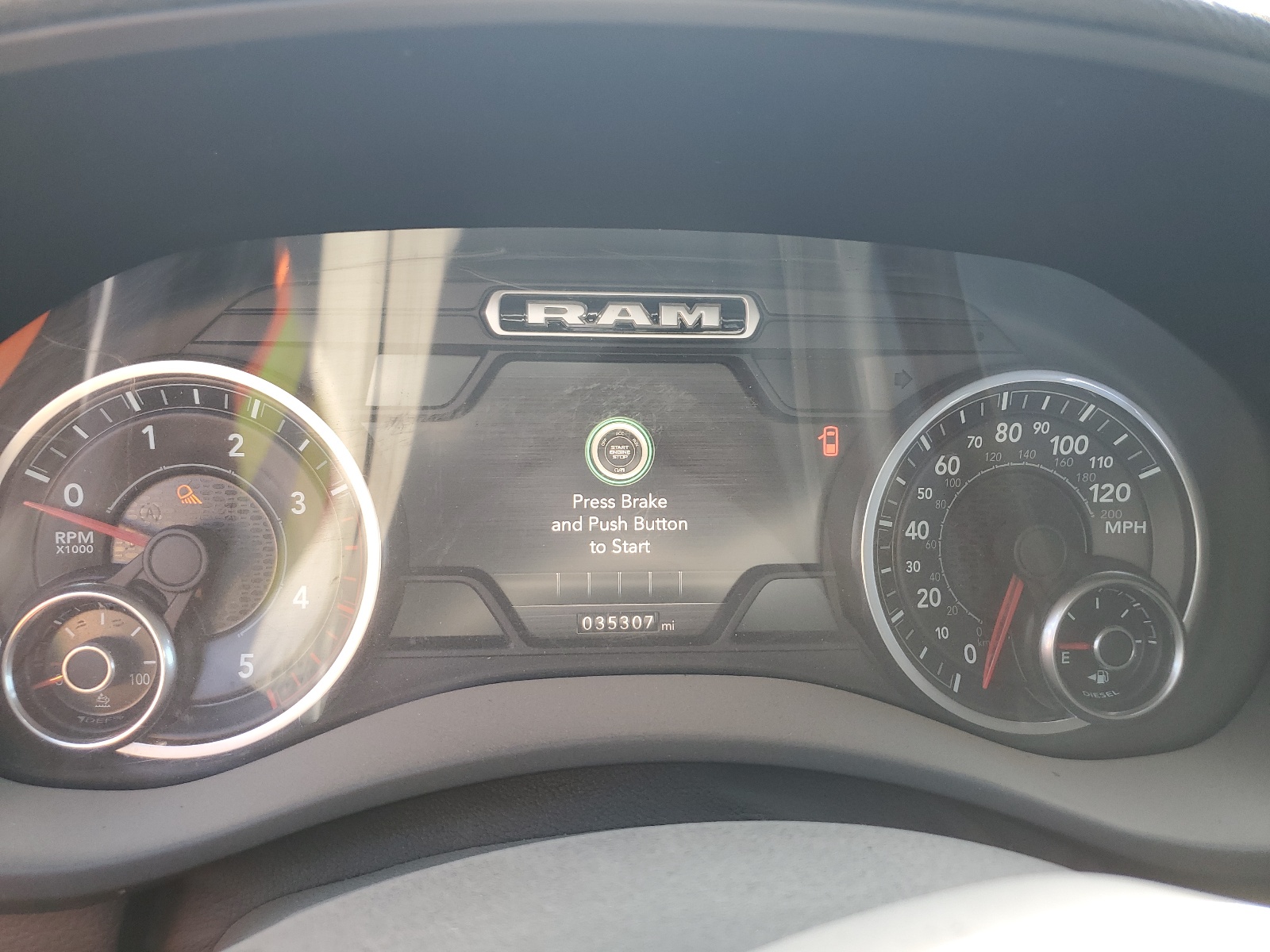 3C63RPJL8KG667876 2019 Ram 3500 Laramie