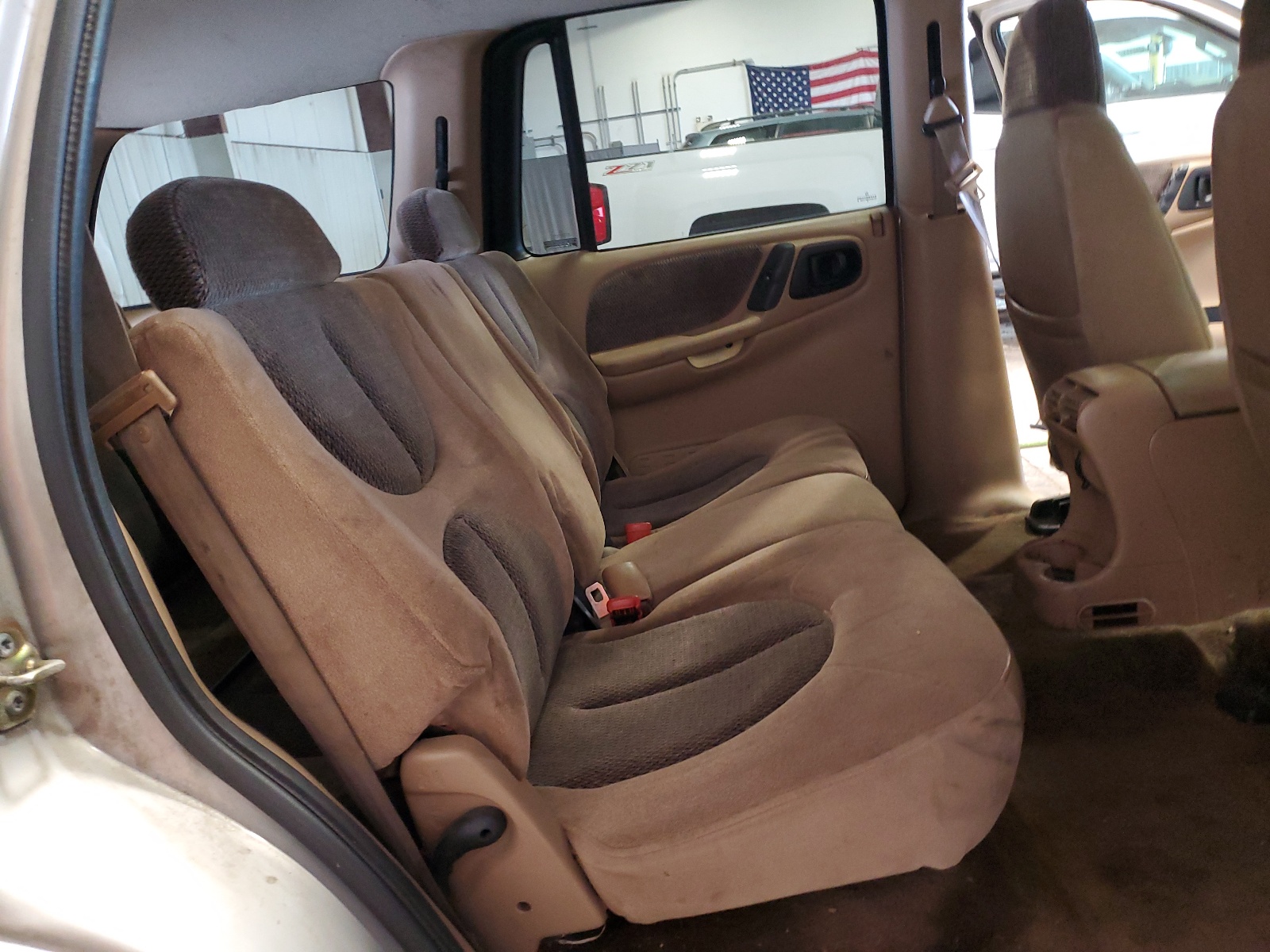 1B4HS28Y0WF166010 1998 Dodge Durango