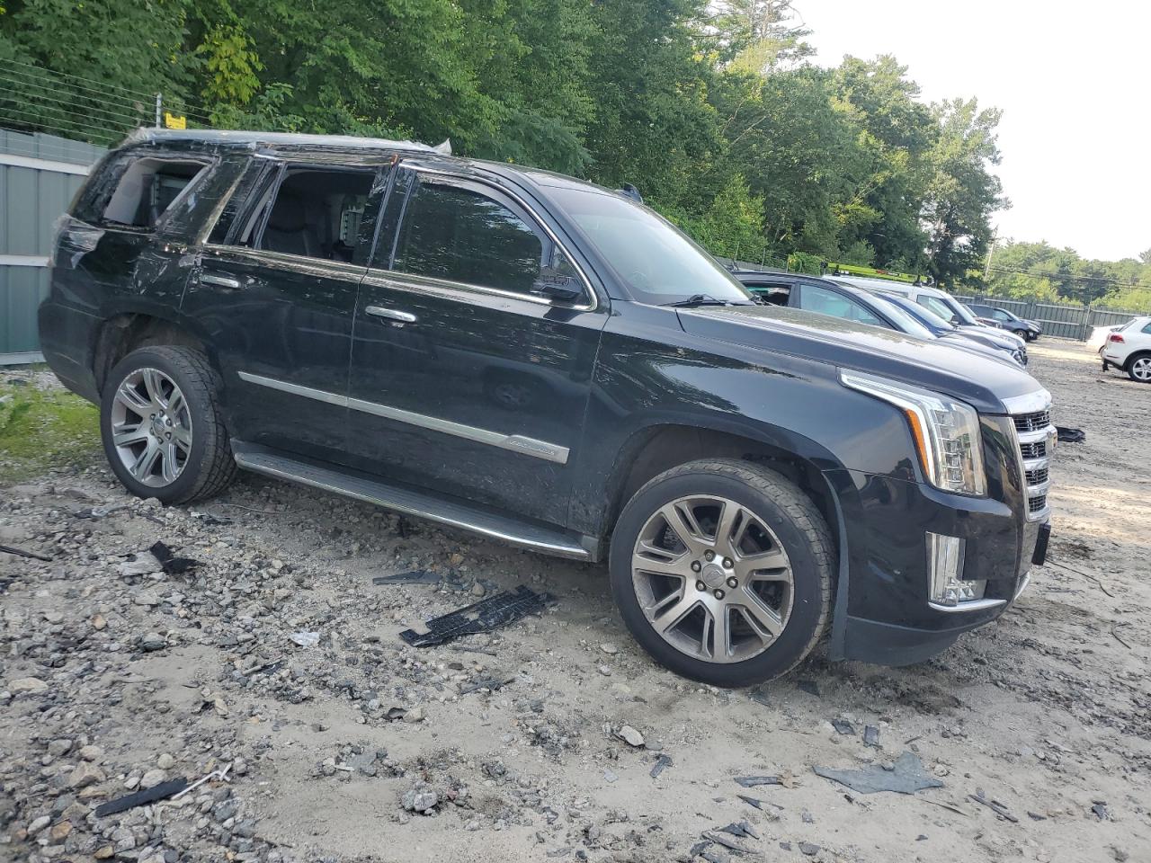 VIN 1GYS4BKJ2HR153933 2017 CADILLAC ESCALADE no.4