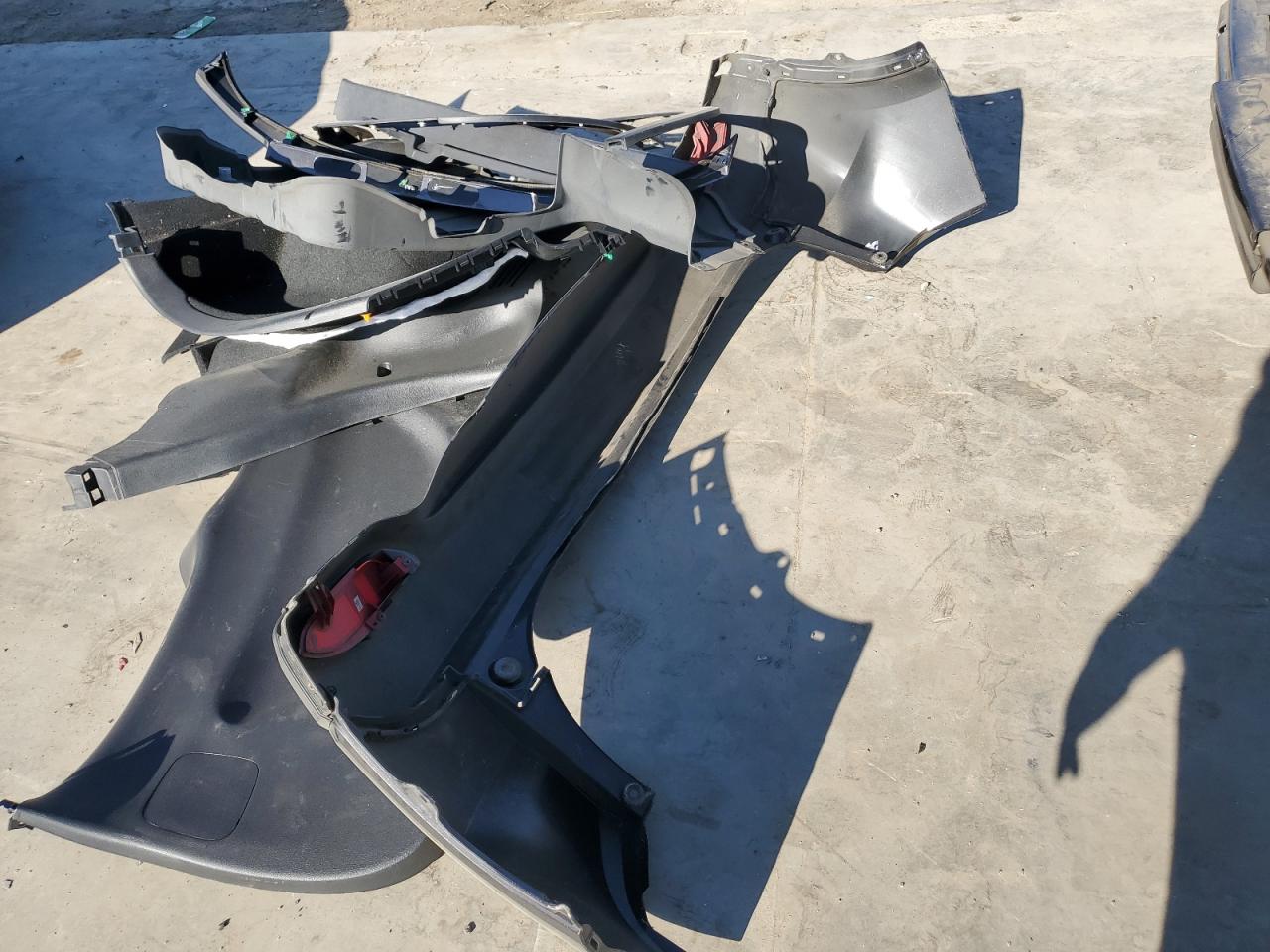 2018 Honda Hr-V Lx VIN: 3CZRU5H33JM720666 Lot: 63792404