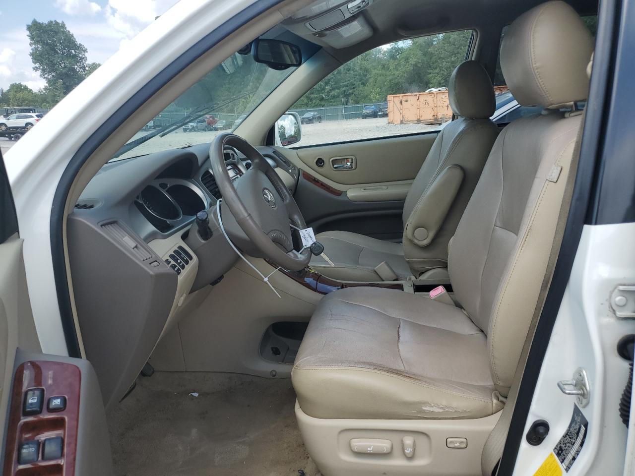 2004 Toyota Highlander Base VIN: JTEDP21A240005461 Lot: 61814344