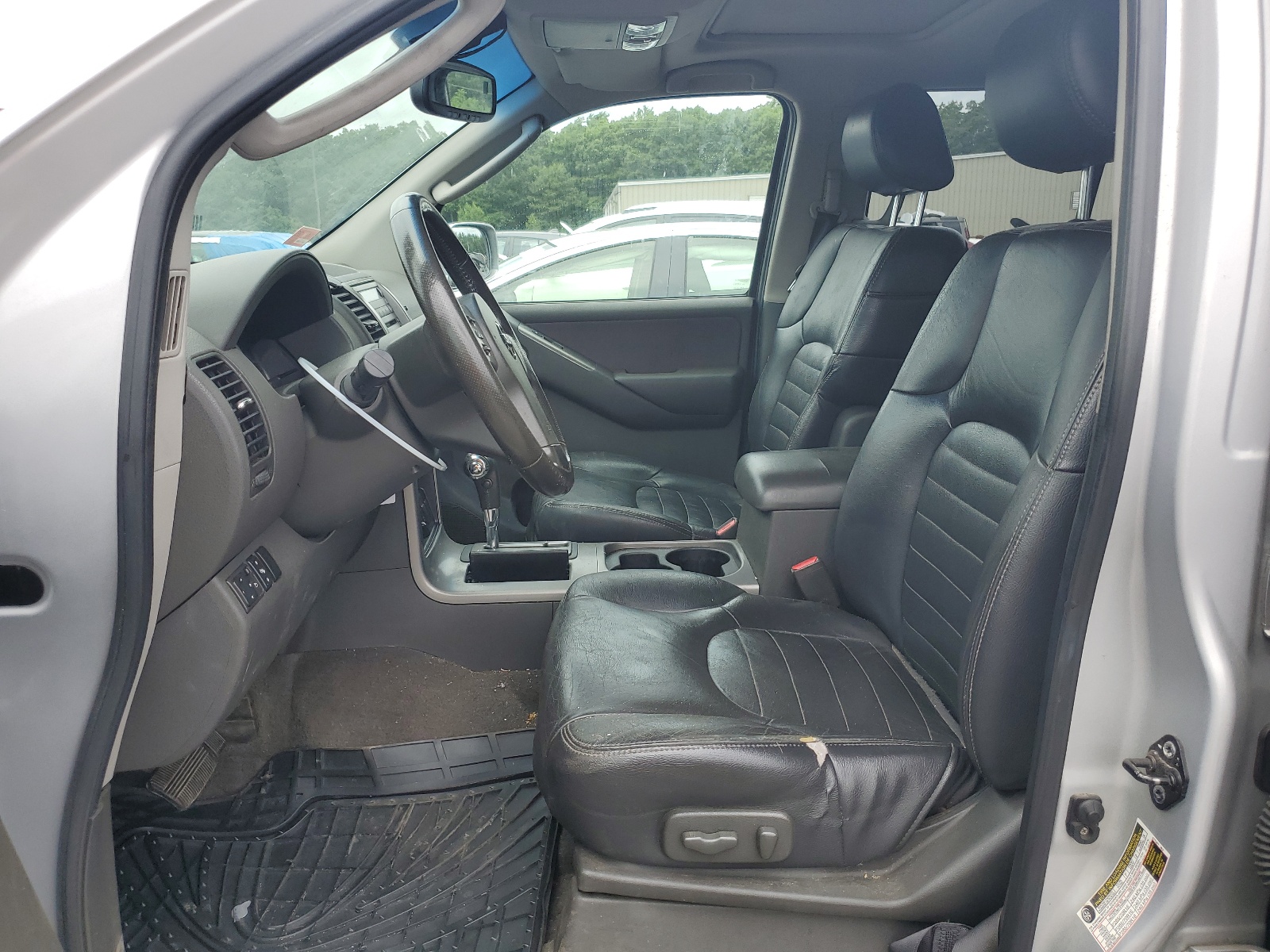 5N1AR18W26C671357 2006 Nissan Pathfinder Le