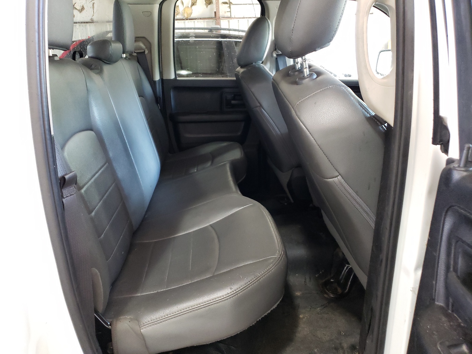 1C6RR6FG4KS603729 2019 Ram 1500 Classic Tradesman