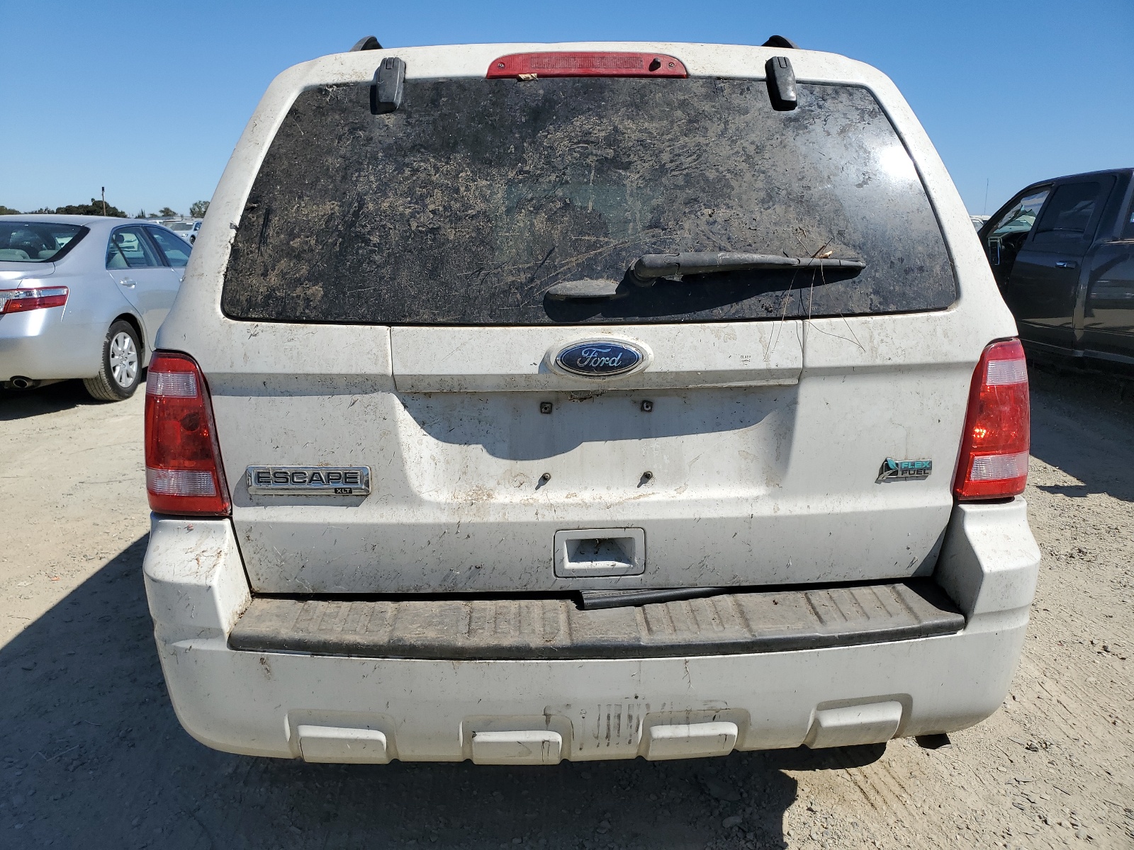 1FMCU0DG2BKC17819 2011 Ford Escape Xlt