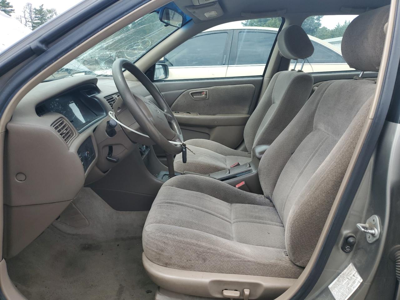 2000 Toyota Camry Ce VIN: JT2BG22K9Y0509250 Lot: 64671344