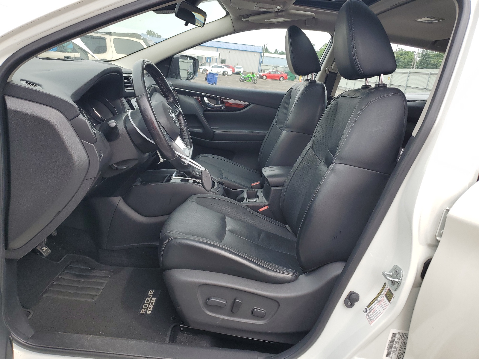 JN1BJ1CR6HW106177 2017 Nissan Rogue Sport S