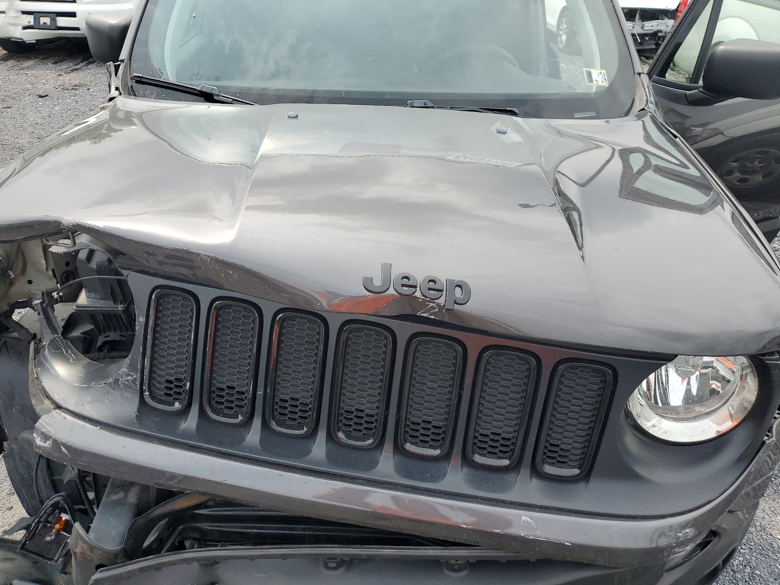 ZACCJBAB7JPJ10249 2018 Jeep Renegade Sport