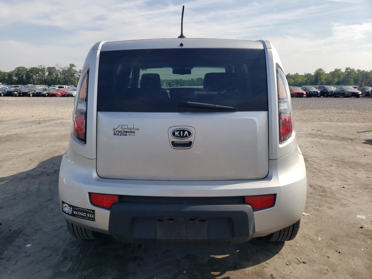 2010 Kia Soul + VIN: KNDJT2A20A7160718 Lot: 62023184