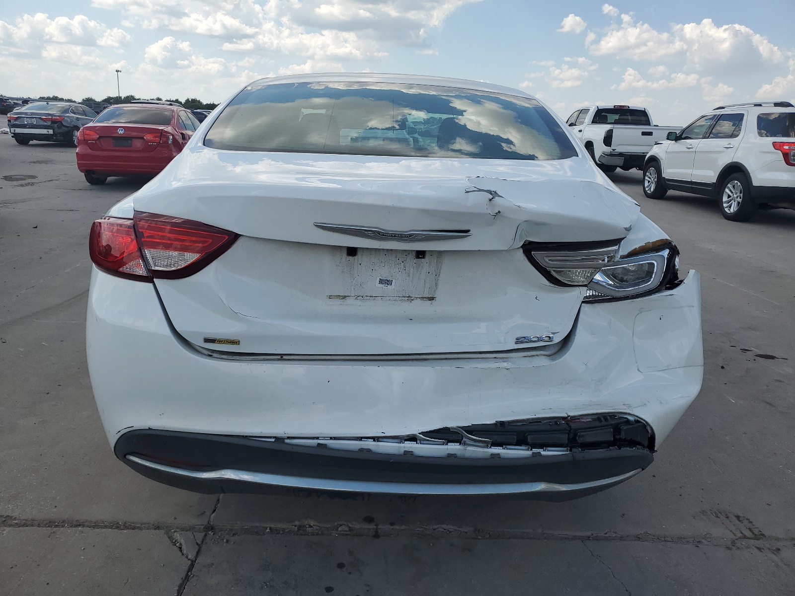 1C3CCCAB2FN718588 2015 Chrysler 200 Limited