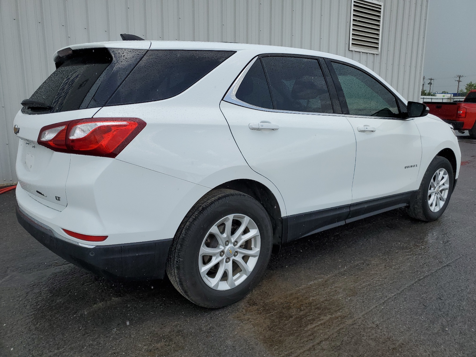 2GNAXJEV2J6260202 2018 Chevrolet Equinox Lt