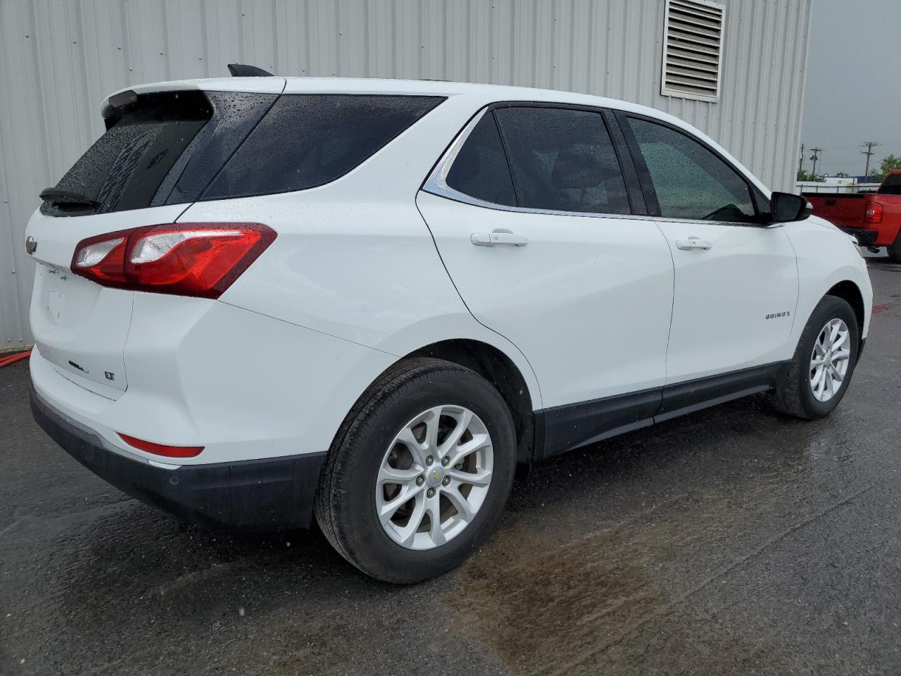 2018 Chevrolet Equinox Lt VIN: 2GNAXJEV2J6260202 Lot: 64259424