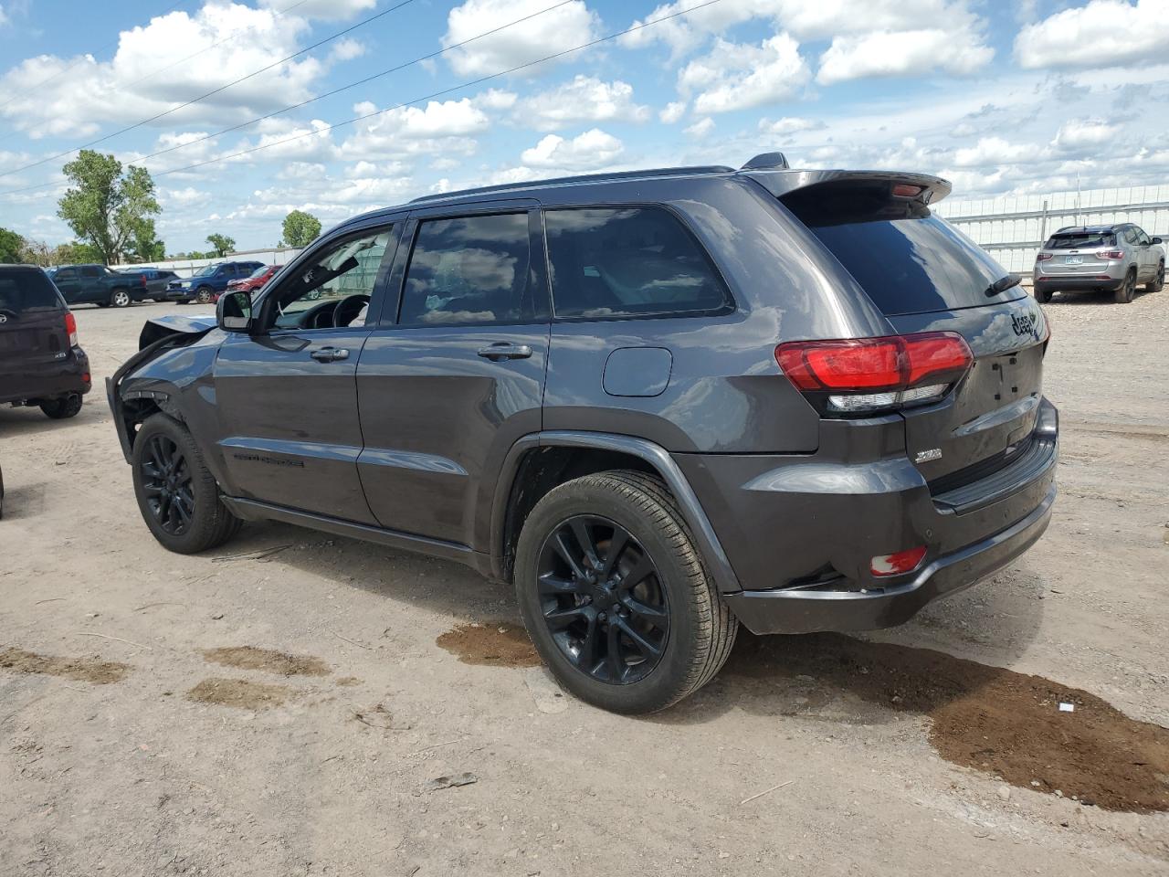 1C4RJEAG2JC442520 2018 JEEP GRAND CHEROKEE - Image 2