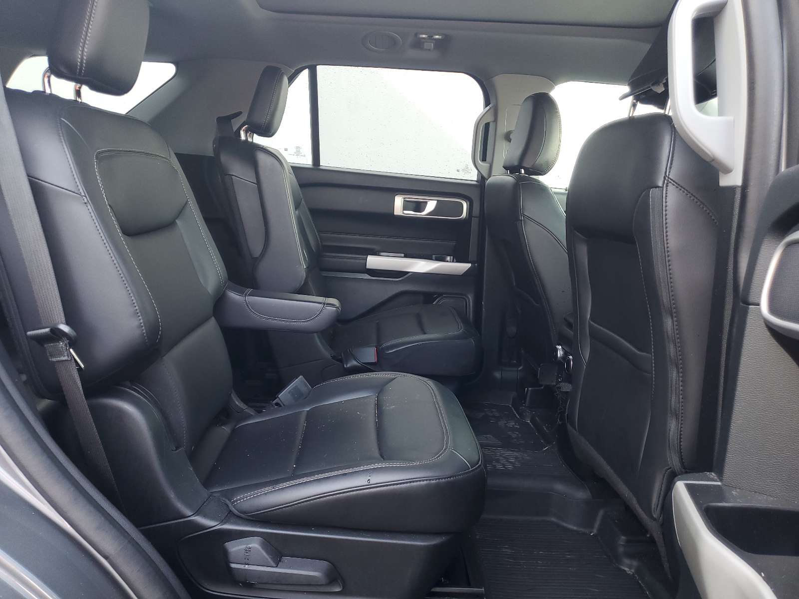 1FMSK7DH6NGB70627 2022 Ford Explorer Xlt