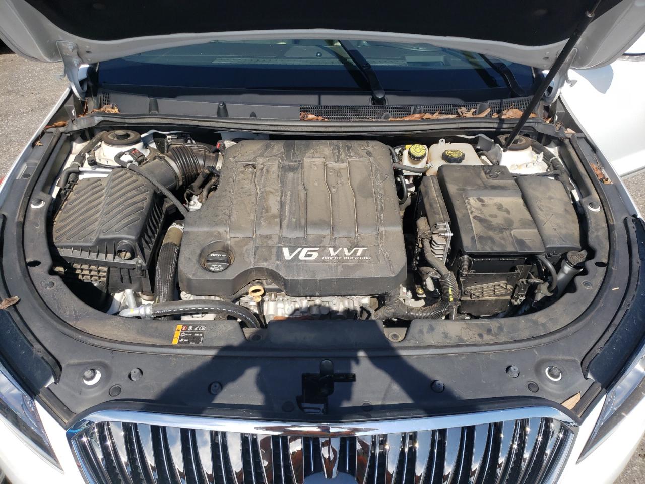 2015 Buick LaCrosse - Image 12