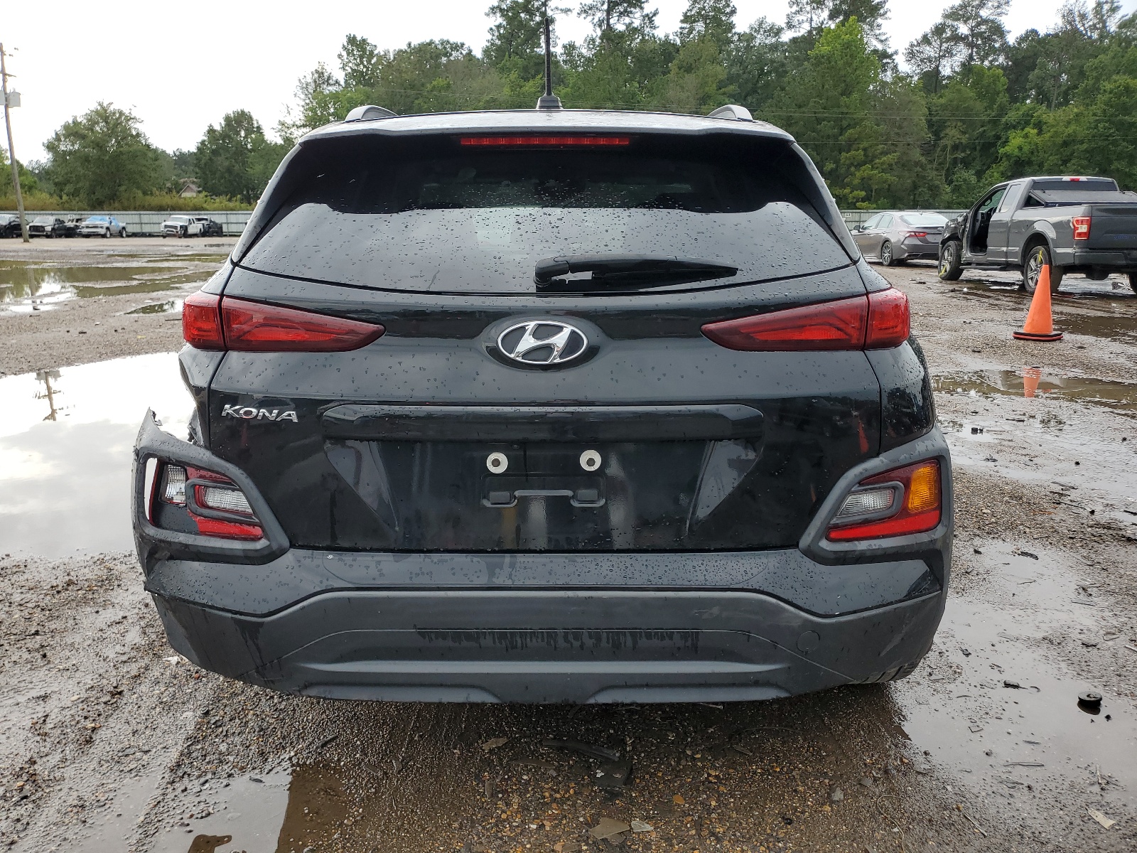 KM8K62AAXJU162332 2018 Hyundai Kona Sel