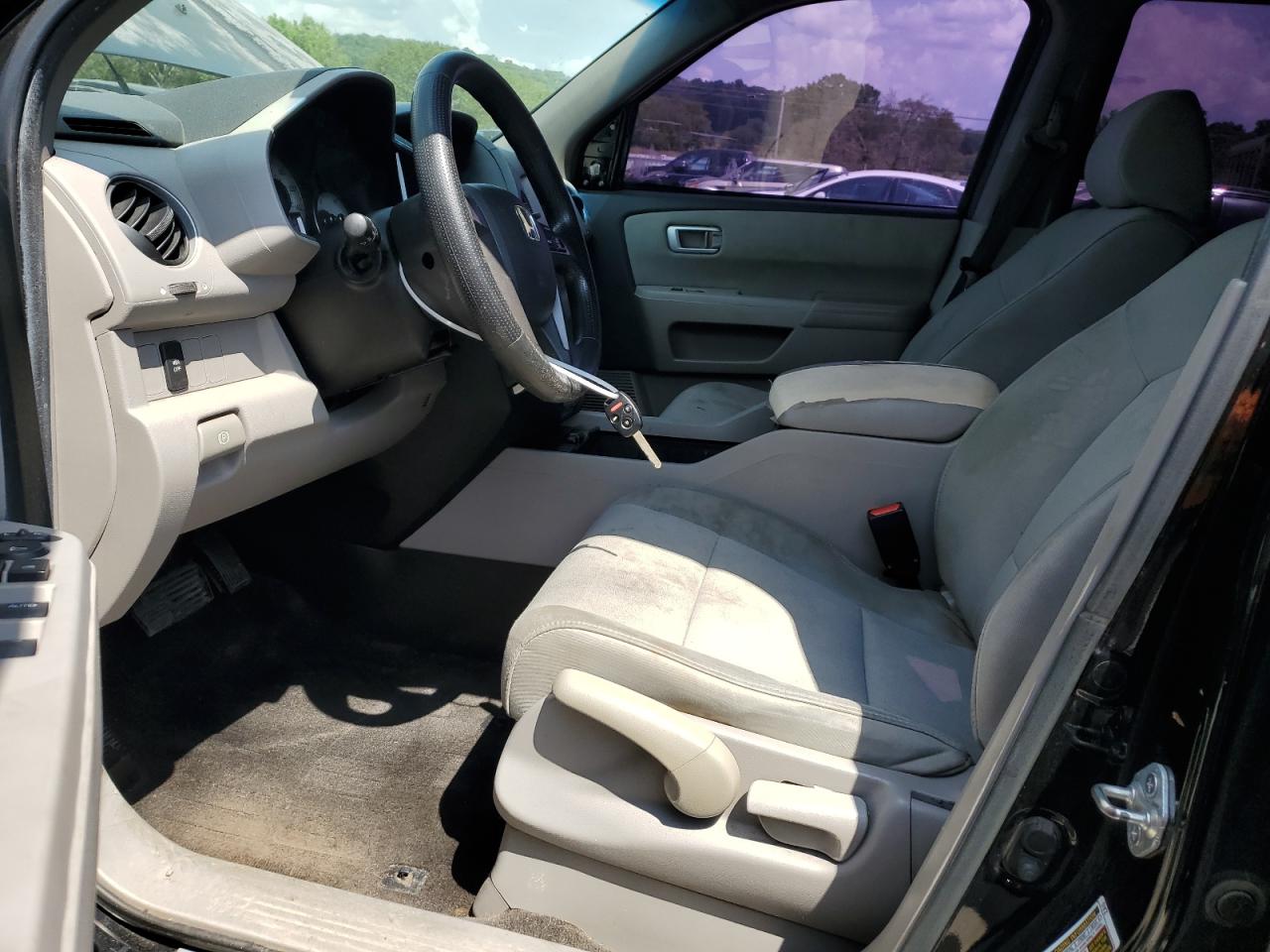 2011 Honda Pilot Lx VIN: 5FNYF3H2XBB043693 Lot: 65536044