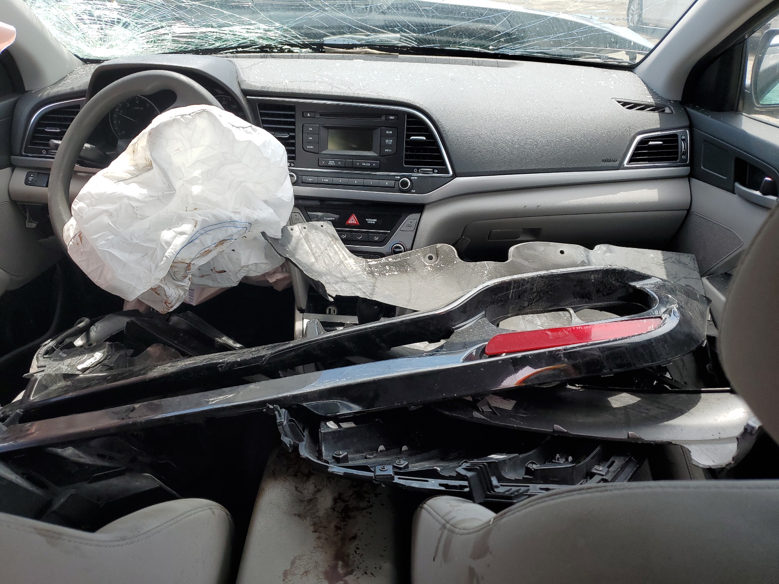 5NPD74LF3JH276990 2018 Hyundai Elantra Se