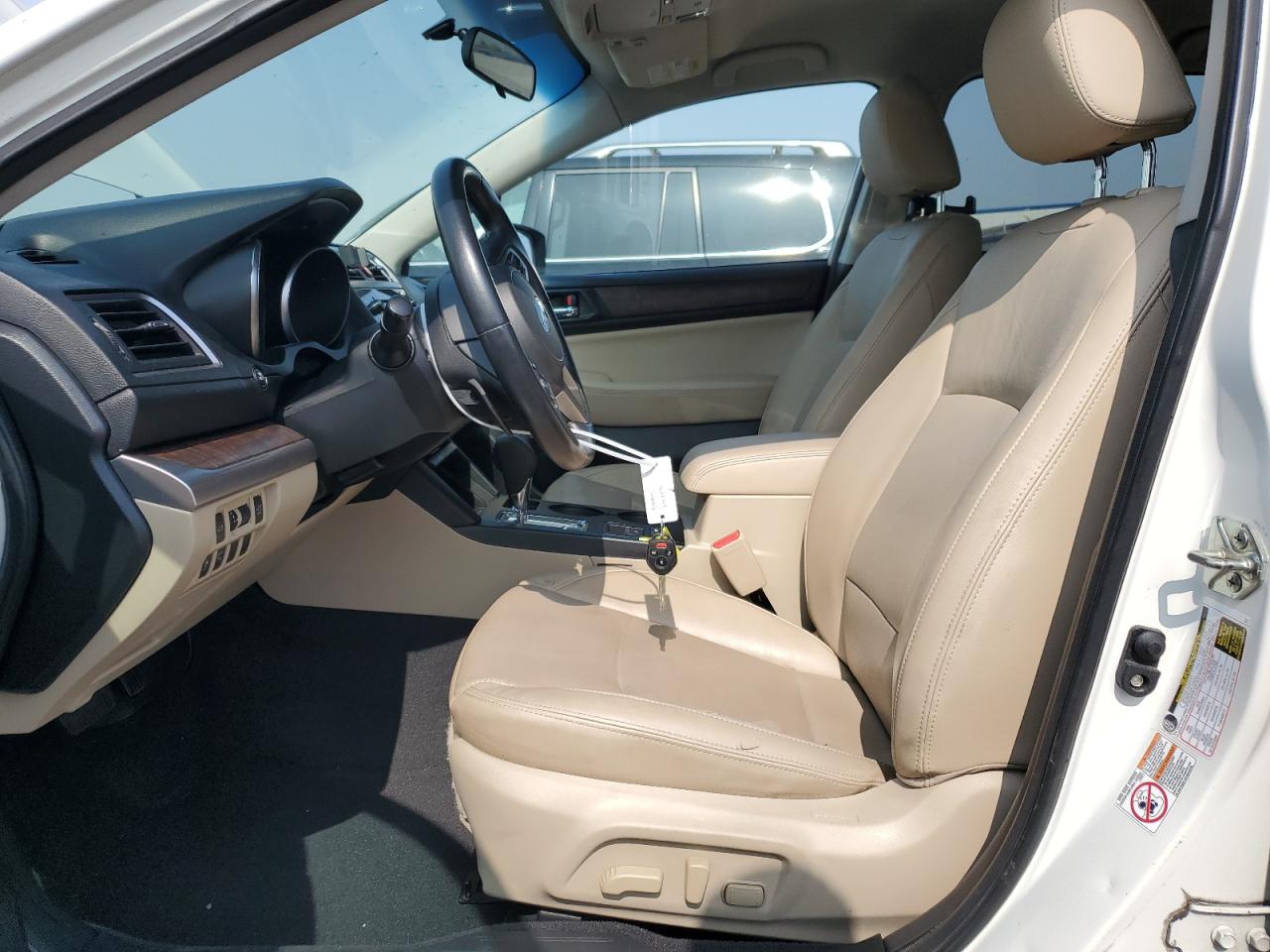 2016 Subaru Outback 3.6R Limited VIN: 4S4BSEJC5G3215421 Lot: 62675994