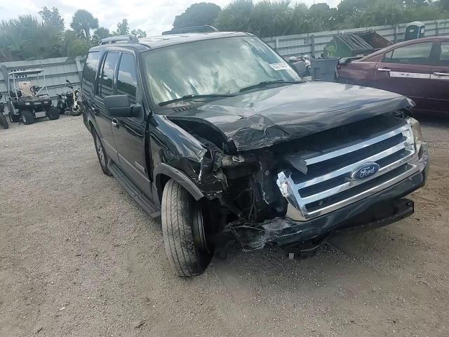 2007 Ford Expedition Xlt VIN: 1FMFU15557LA56402 Lot: 63770424