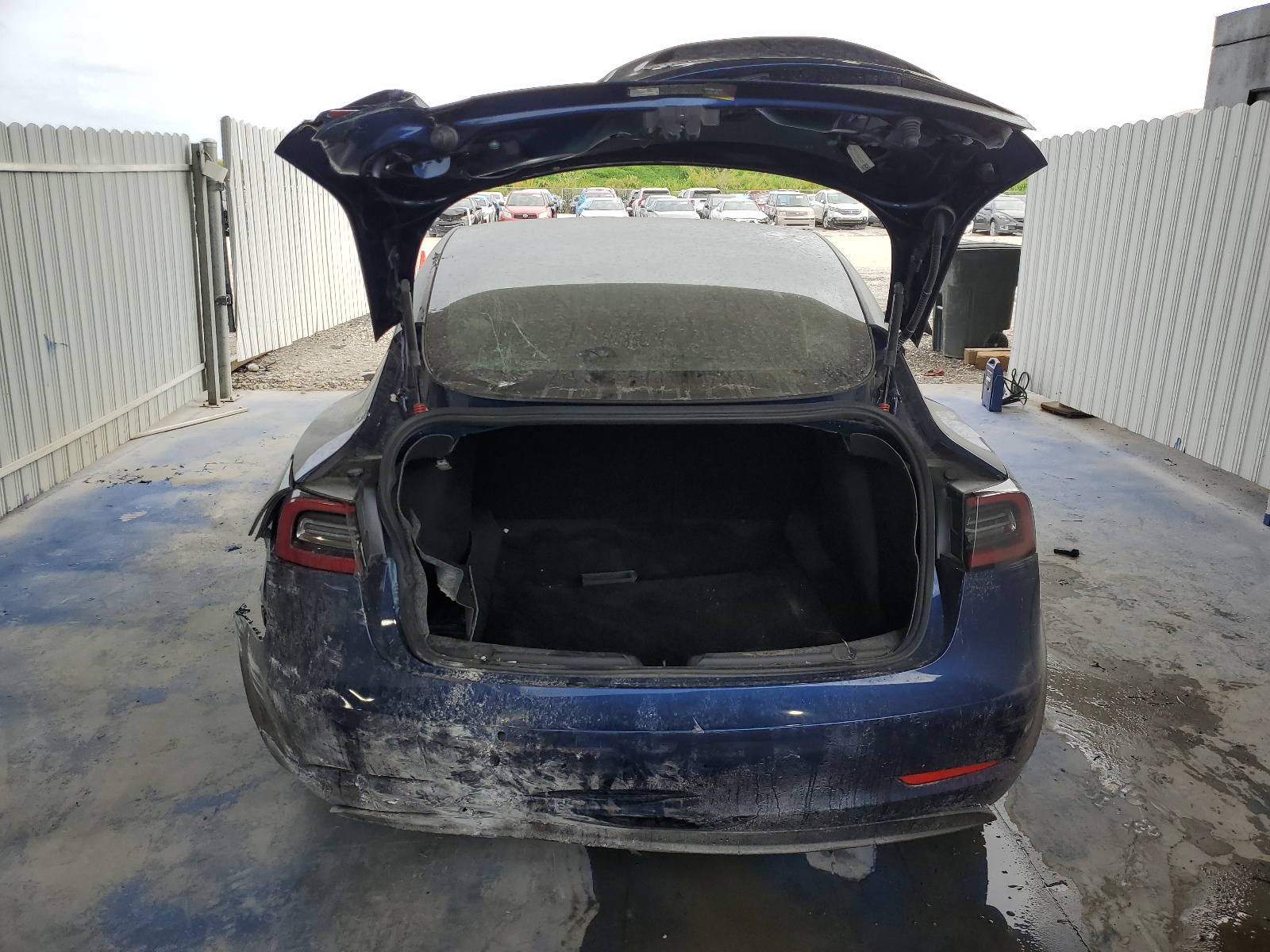 5YJ3E1EA6JF038227 2018 Tesla Model 3