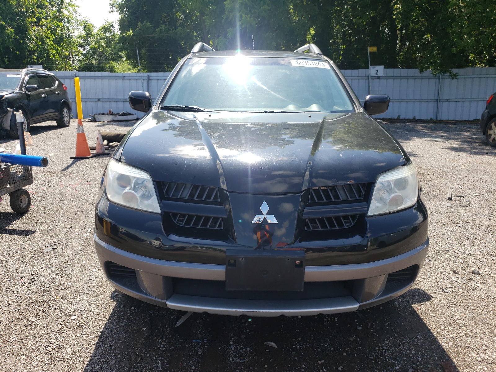 JA4LX31F75U600750 2005 Mitsubishi Outlander Ls