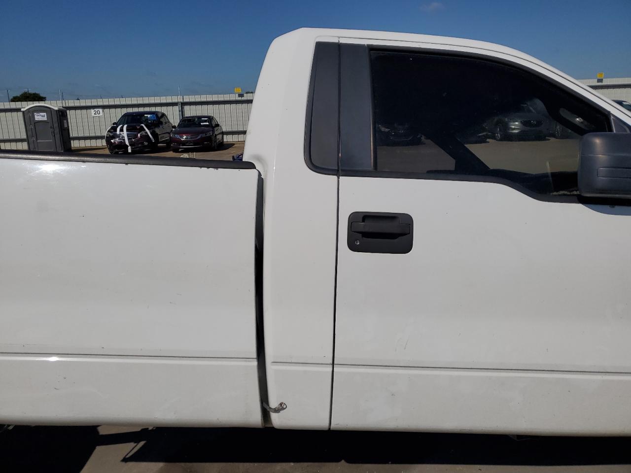 1FTMF1CW3AKB45075 2010 Ford F150