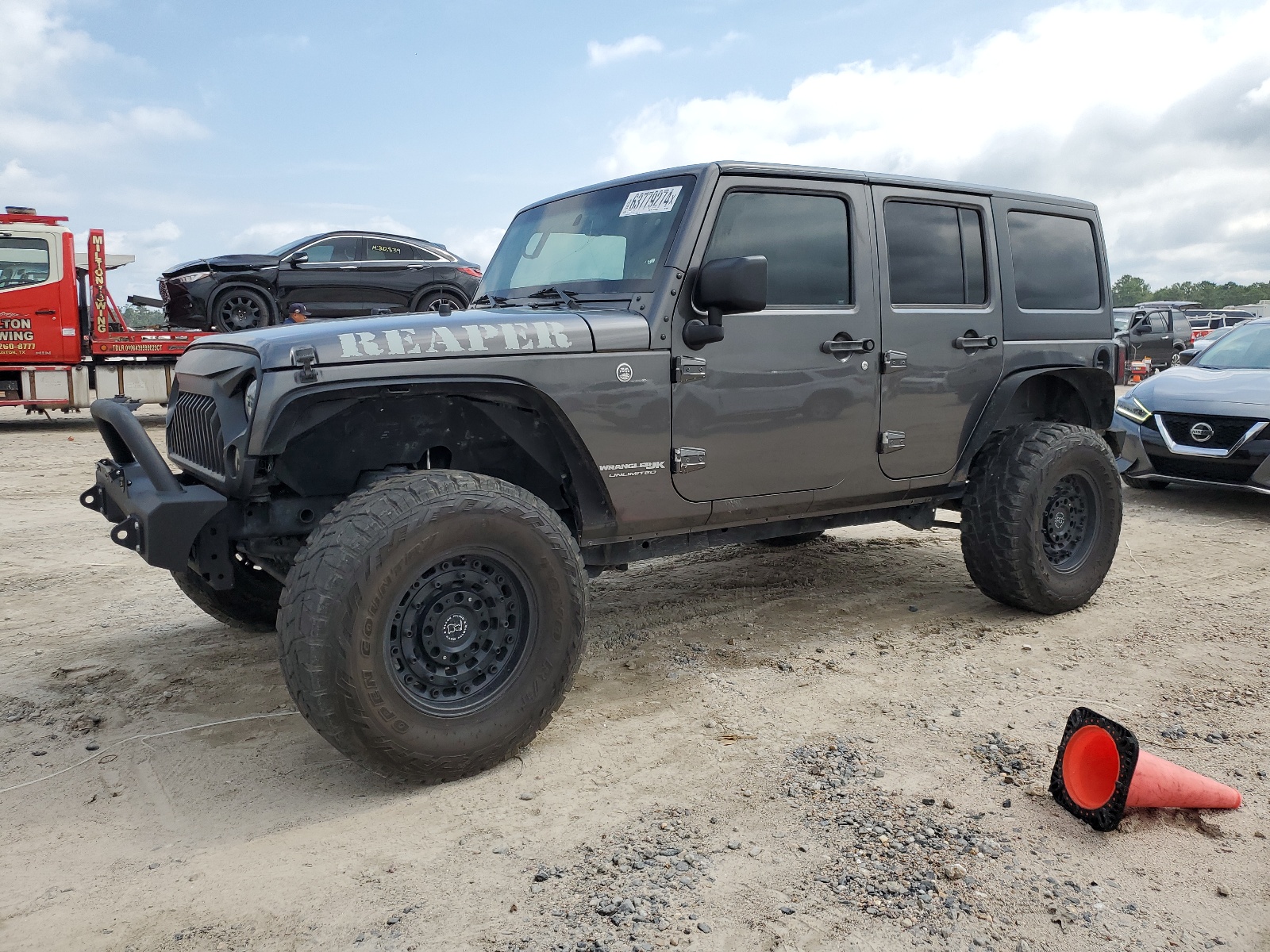 2018 Jeep Wrangler Unlimited Sport vin: 1C4HJWDG8JL930447