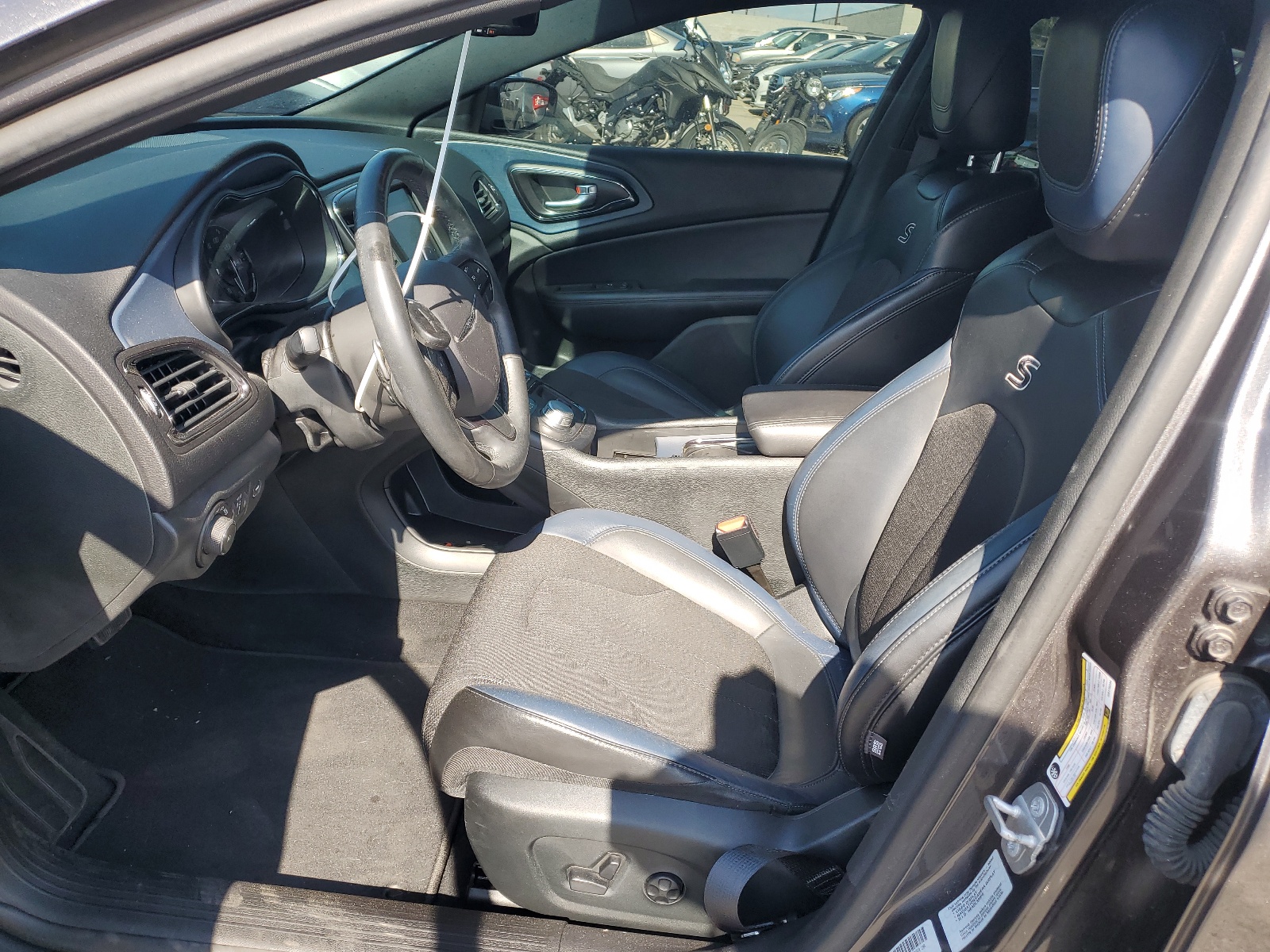 1C3CCCBG4GN170234 2016 Chrysler 200 S