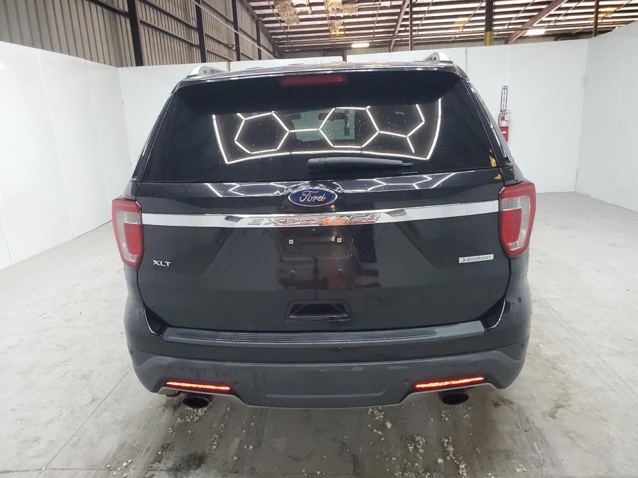 1FM5K7DHXKGB28776 2019 Ford Explorer Xlt