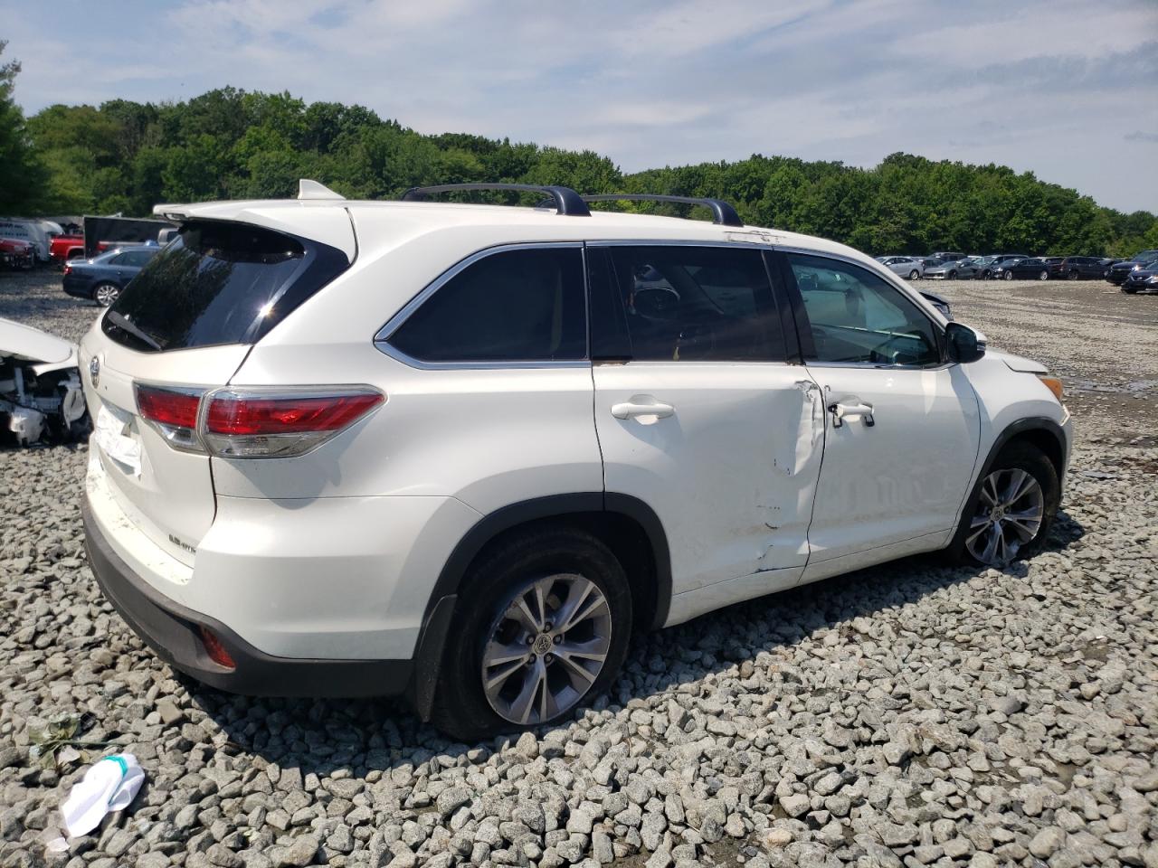 2014 Toyota Highlander Le VIN: 5TDBKRFH3ES062257 Lot: 63759304