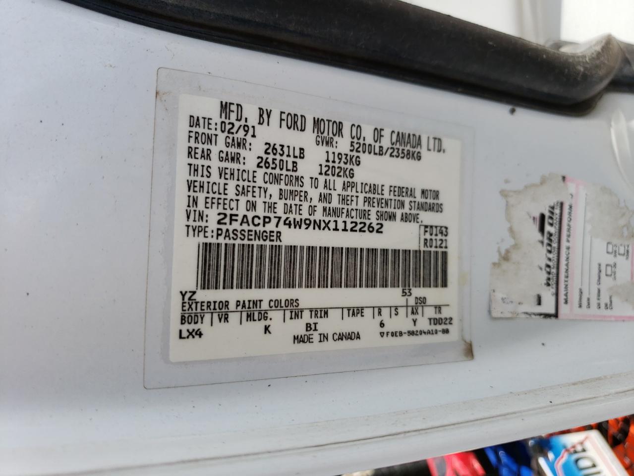 1992 Ford Crown Victoria Lx VIN: 2FACP74W9NX112262 Lot: 63034484